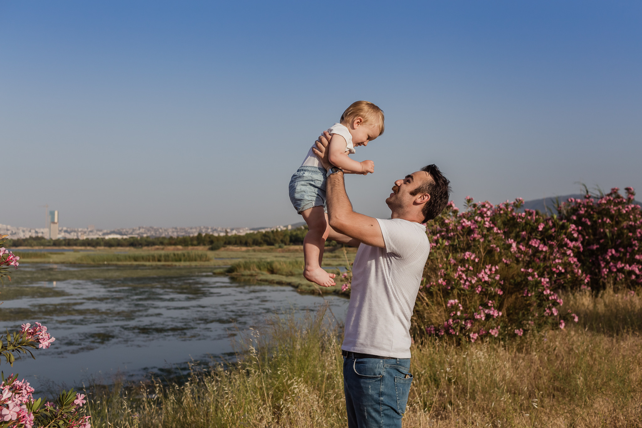 Güzel mayıs akşamı. Professional family and children’s photographer in Izmir Irina Eron