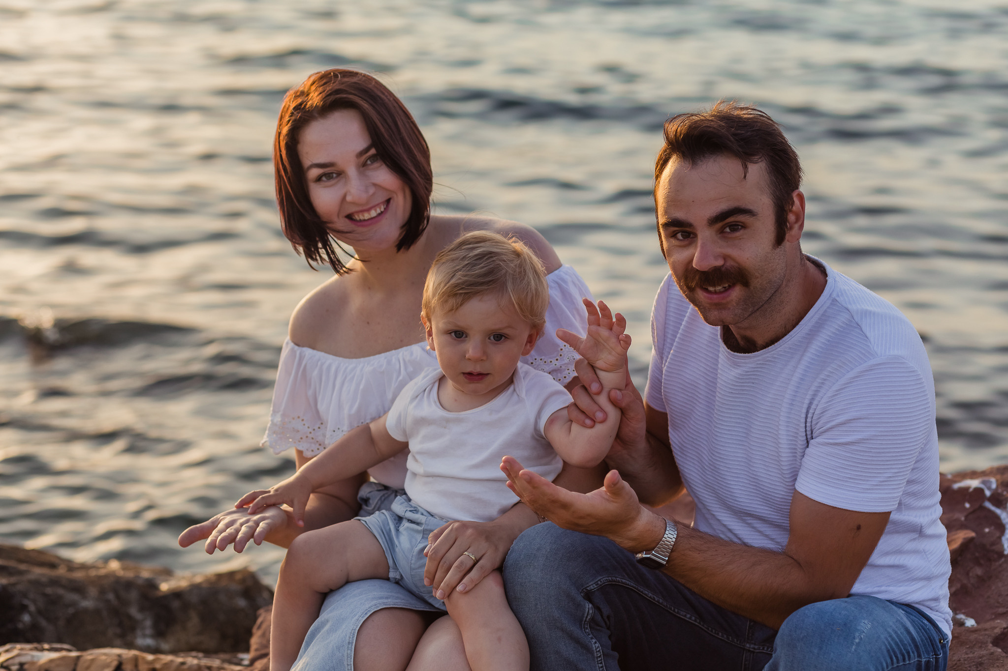 Güzel mayıs akşamı. Professional family and children’s photographer in Izmir Irina Eron