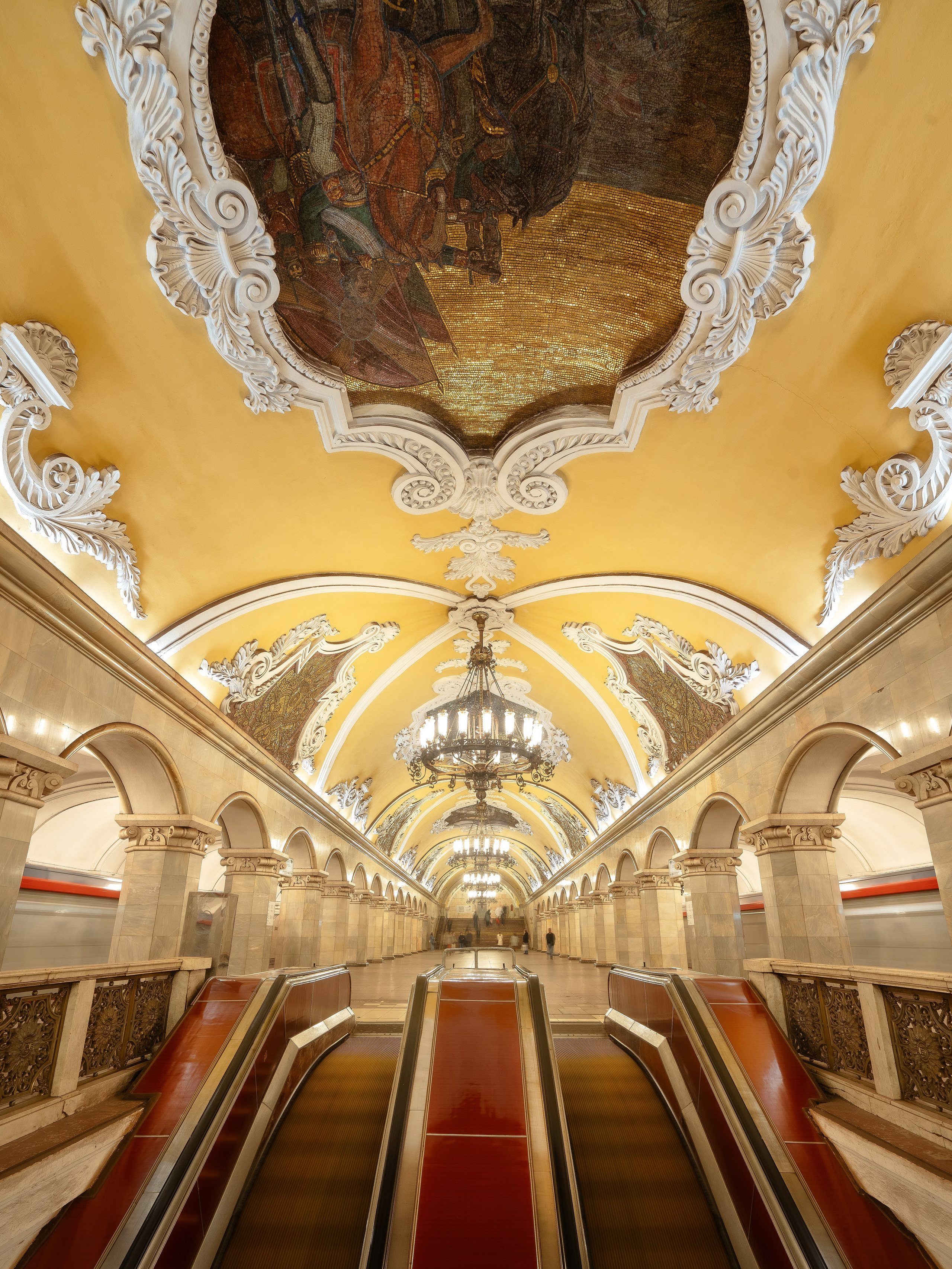 Московский метрополитен. Эд Тихонов. Городской фотограф