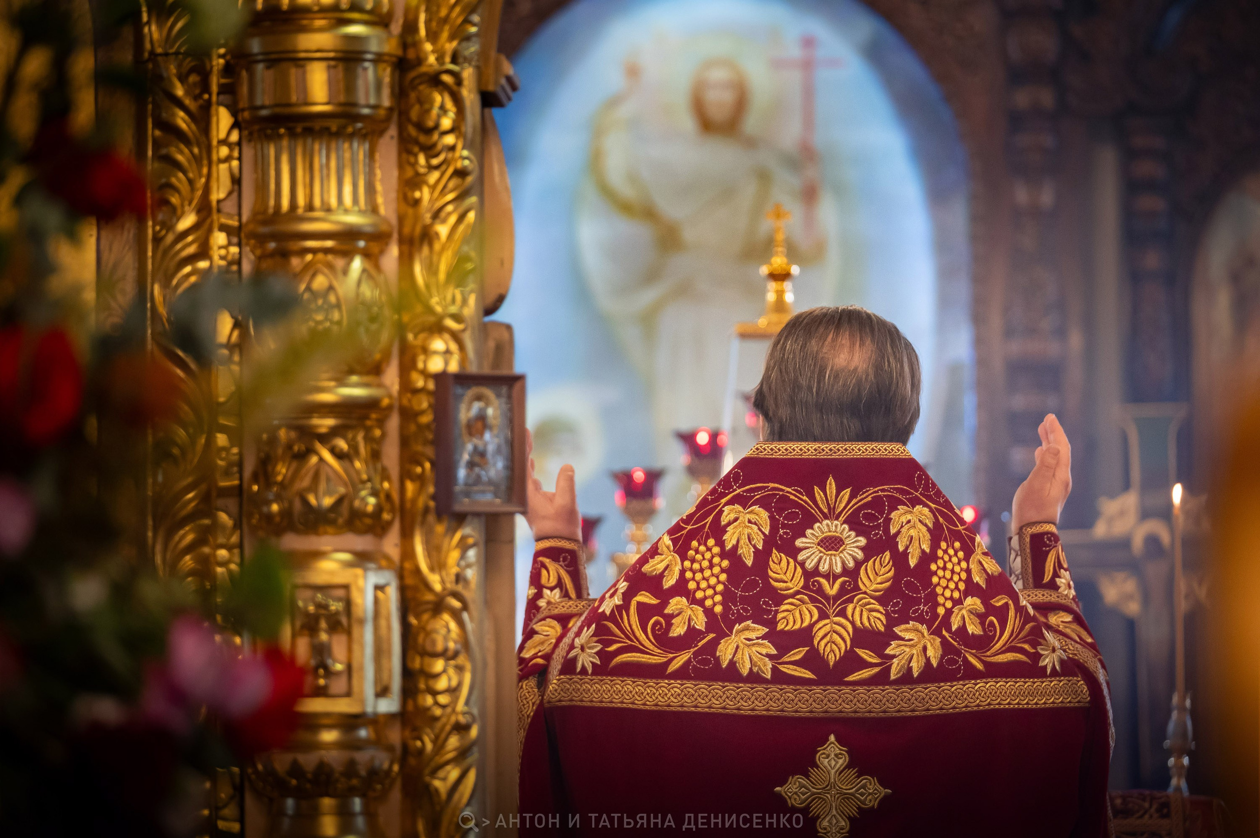 Храм Преображения Господня в Богородском. Антипасха. Антон и Татьяна Денисенко — В храме