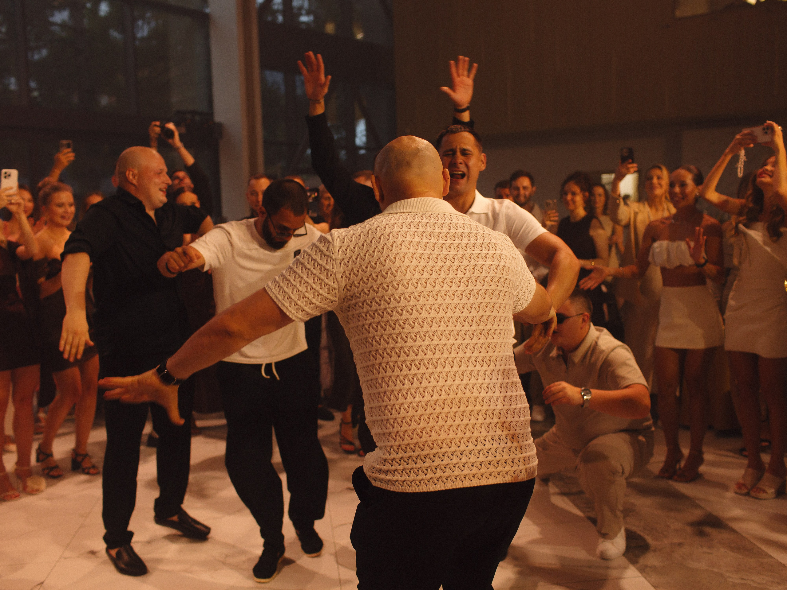 РОМАН И АНАСТАСИЯ, ПАРК СИТИ, MARY WHITE. Свадебный и индивидуальный фотограф в Челябинске Евгения Негодяева