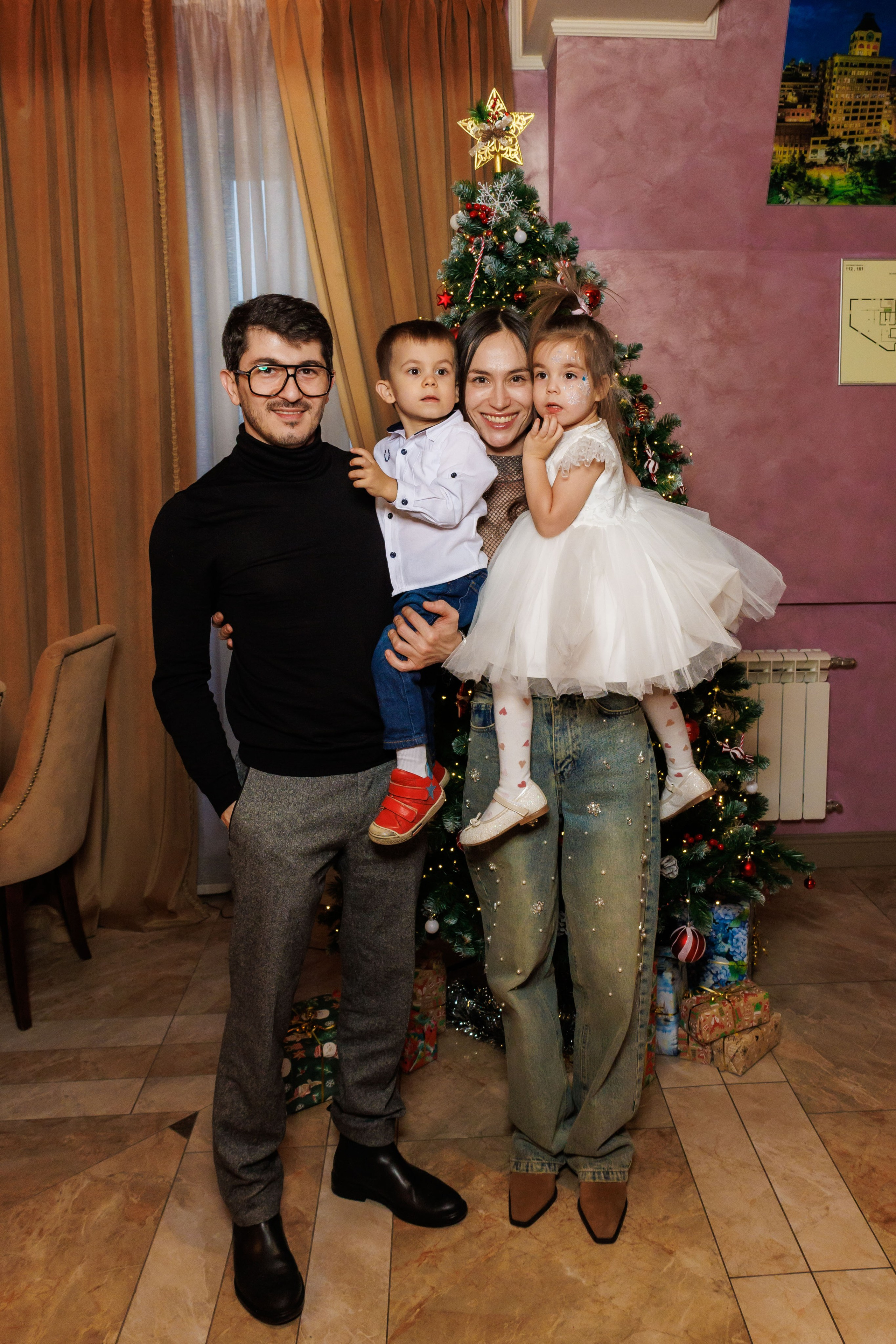 День рождения в ресторане. Фотограф в Москве Дмитрий Емельянов