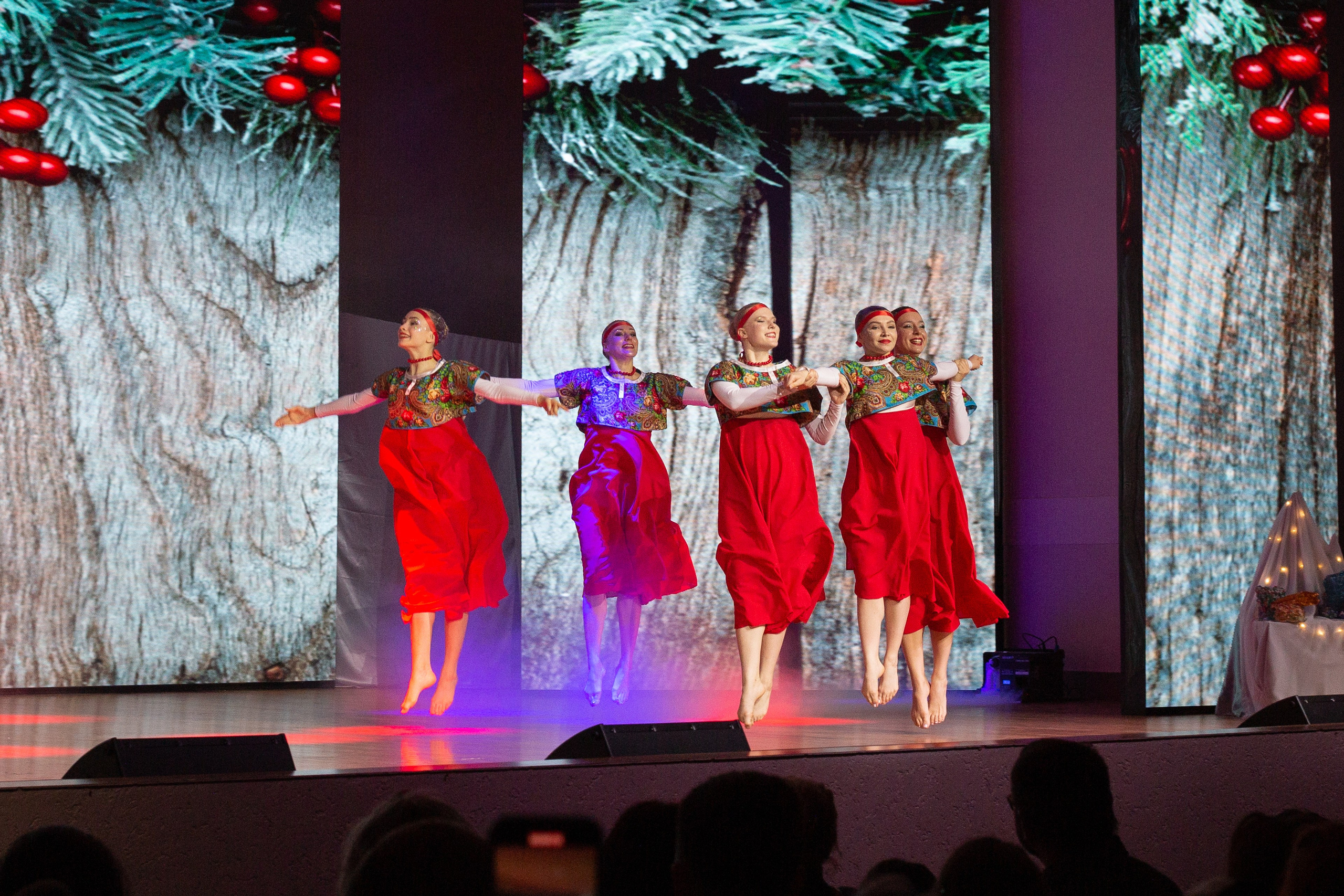 Танцевальный спектакль. Фотограф в Новосибирске Краснова Евгения