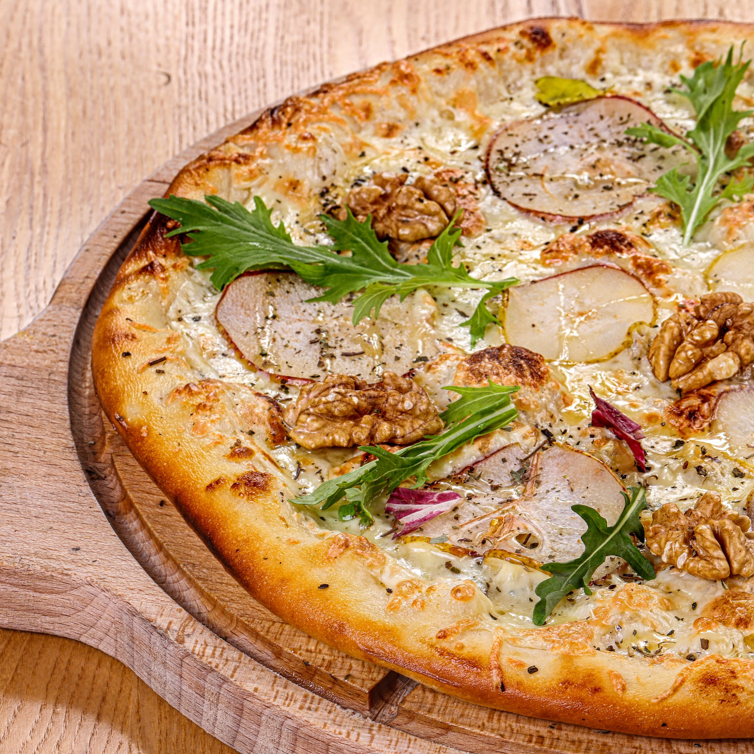 Фотосъемка пиццы. Заказ по тел.: +7 (906) 006-90-22. Фуд-фотограф Андрей Старостин — съемка еды в Москве. 9000 руб. в час