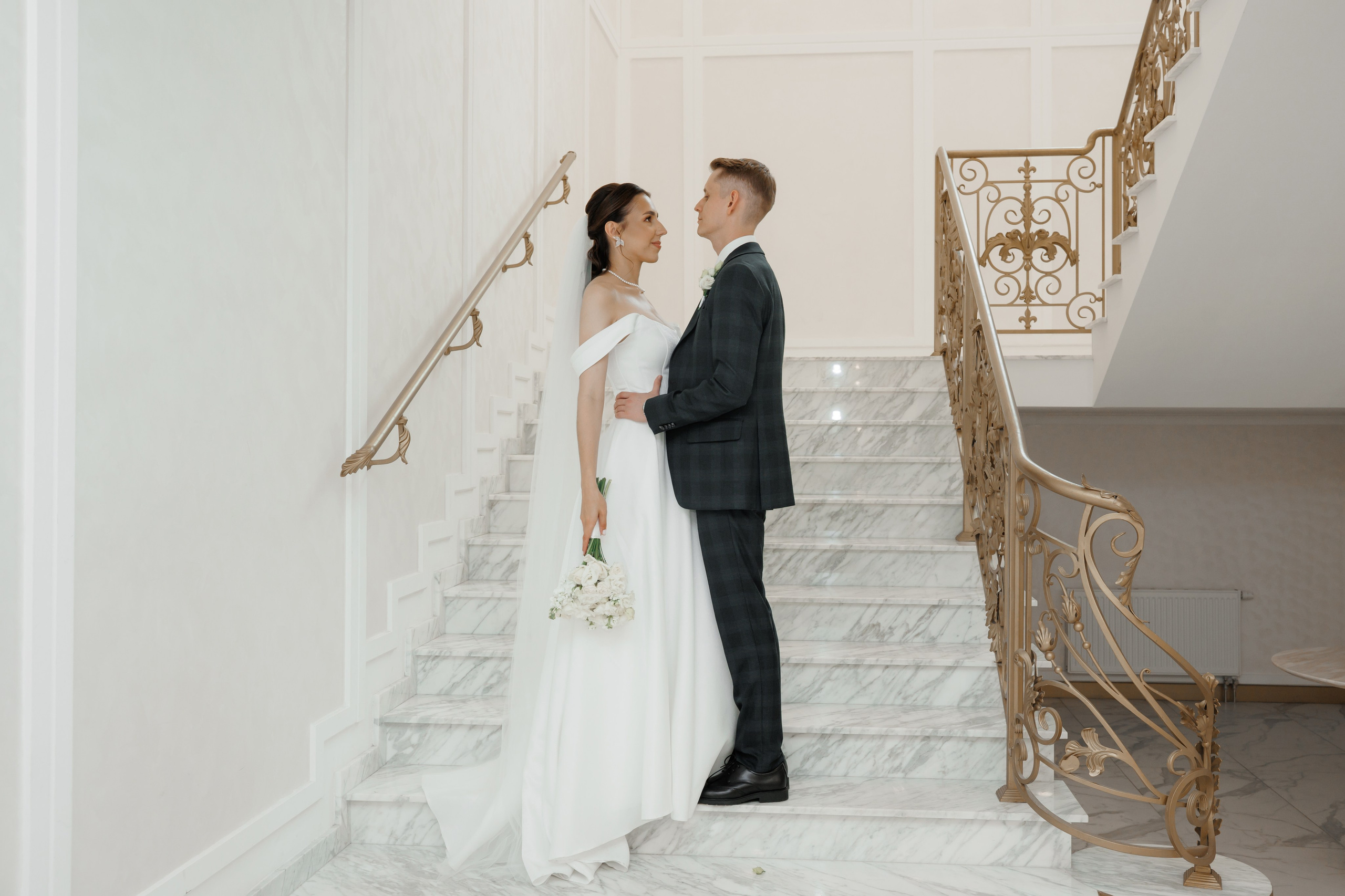 Регистрация в отеле Fish Point, ЗАГС Бутово, прогулка в Остафьево. Свадебный и репортажный фотограф (Москва, Королев и другие)