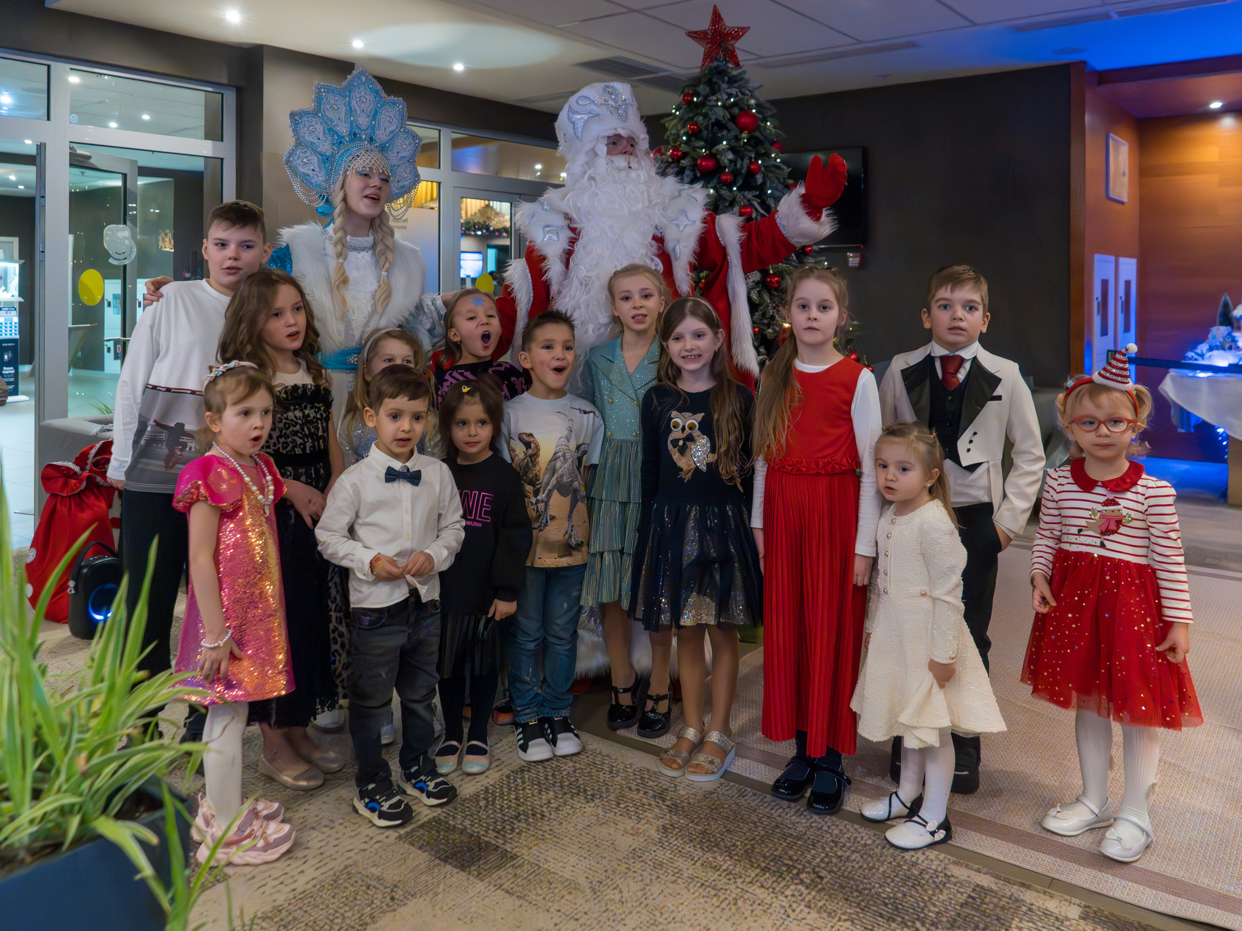 Новый год 2024 в ресторане Эрбелия. Репортажный фотограф в Красной Поляне и Сочи Павлюченко Екатерина