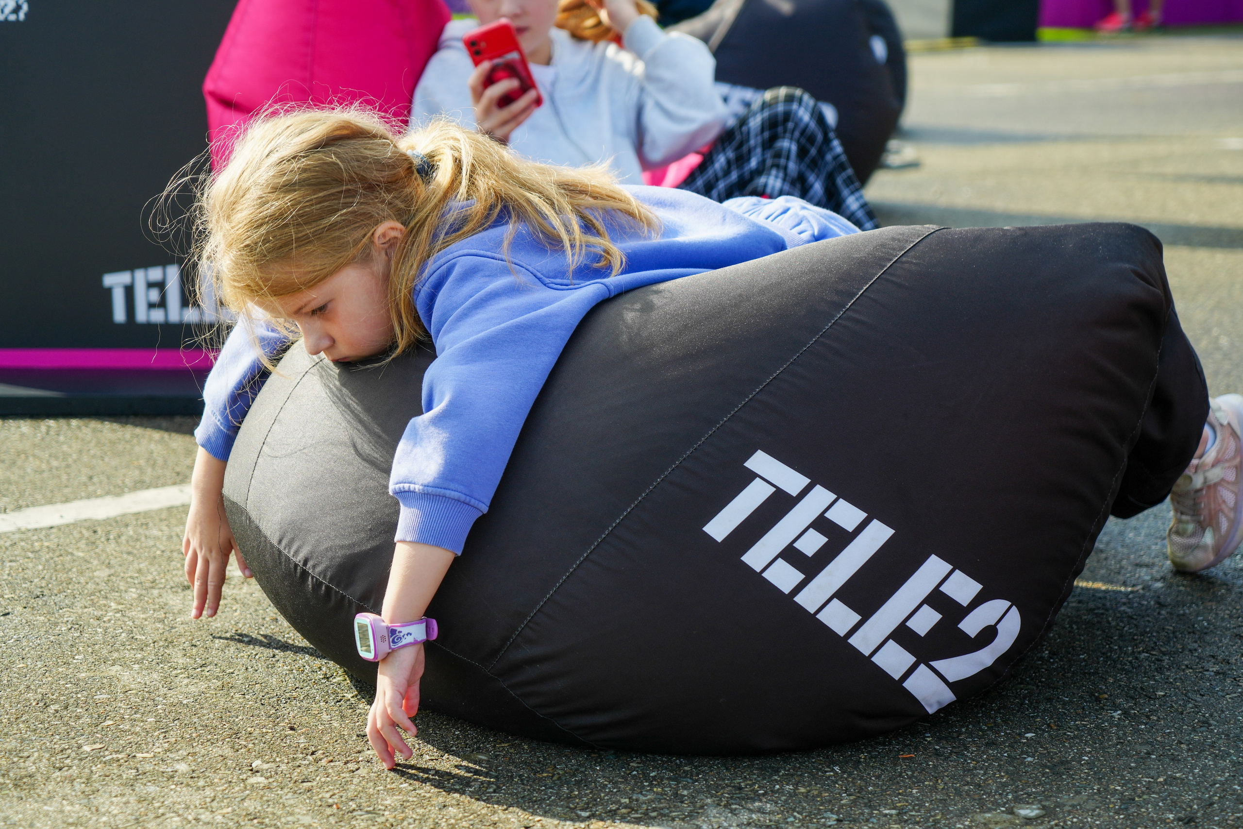 Фотоотчет партнерской интеграции для компании TELE2 на фестивале Ironstar. Репортажный фотограф в Красной Поляне и Сочи Павлюченко Екатерина