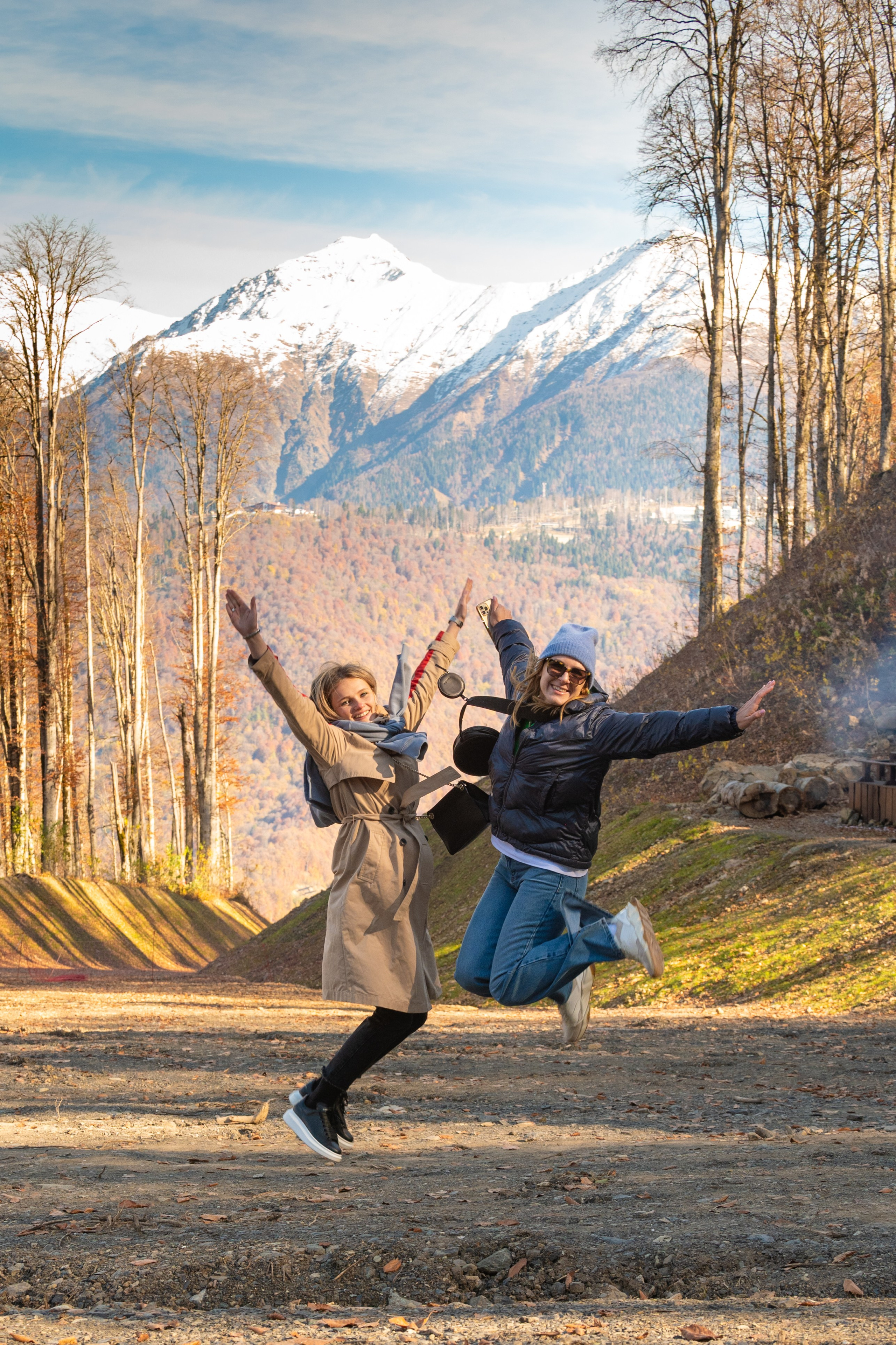 Mice мероприятие — прогулка на водопад Поликаря на курорте Красная Поляна. Репортажный фотограф в Красной Поляне и Сочи Павлюченко Екатерина
