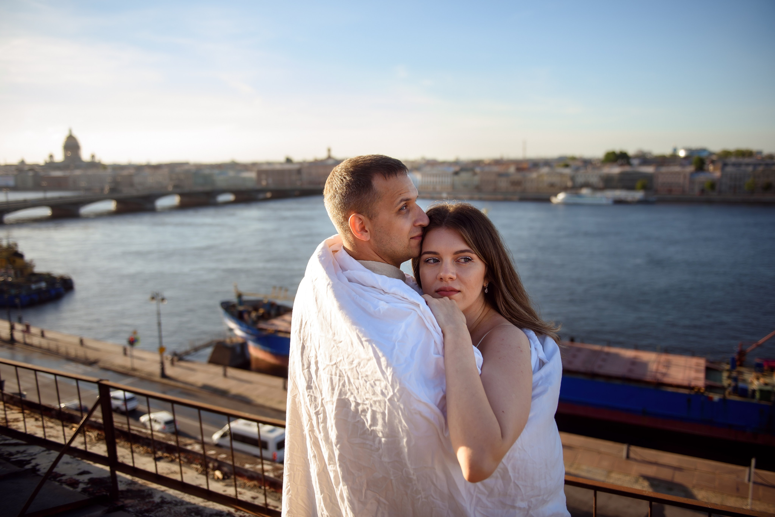 Лавстори. Анастасия Петрович фотограф, фотокорреспондент в Москве и Санкт-Петербурге. Фотосъёмка репортажа, мероприятия, корпоративная съёмка, контент