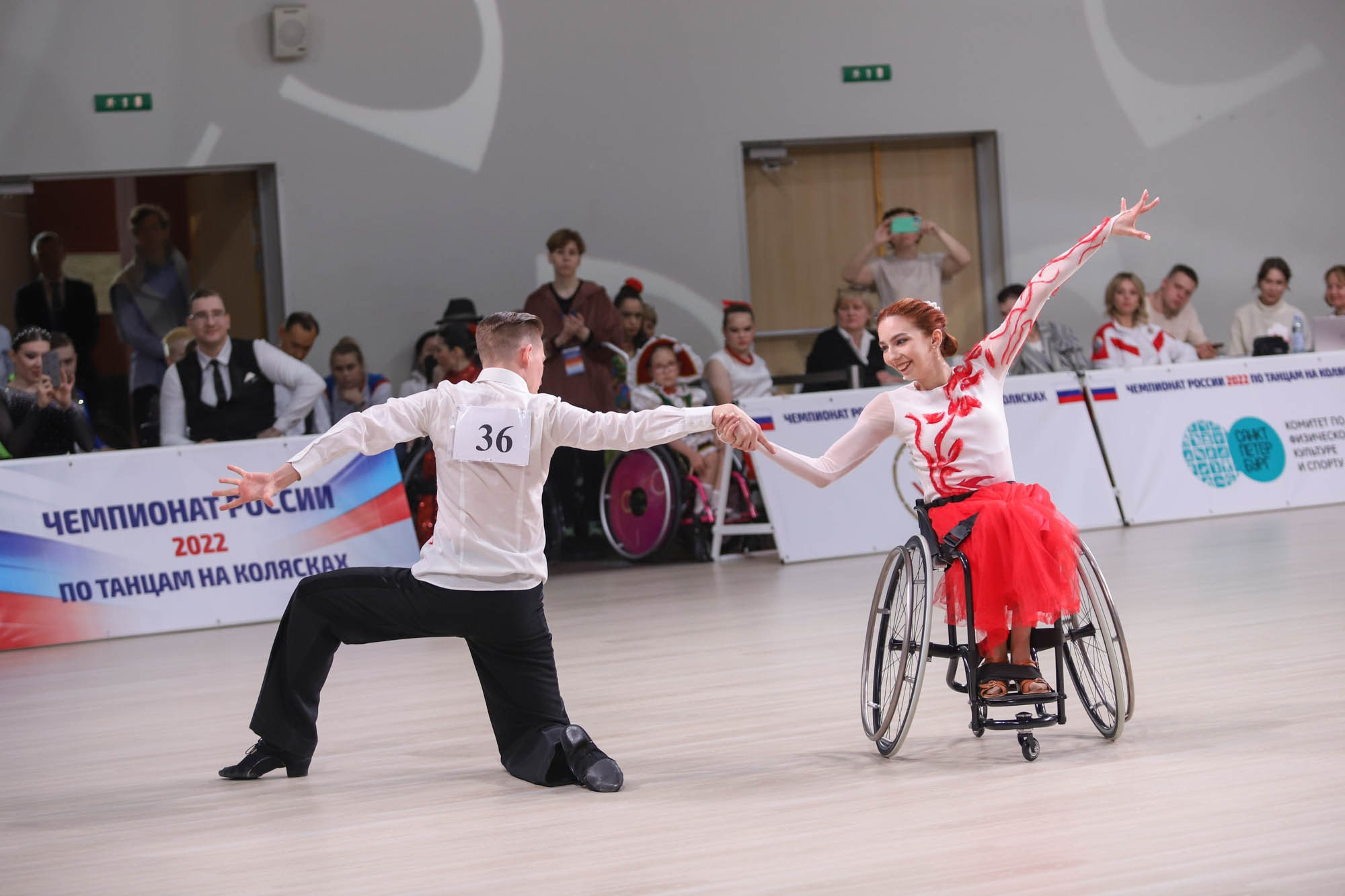 Чемпионат России по танцам на колясках. Фотограф Дарья Попова