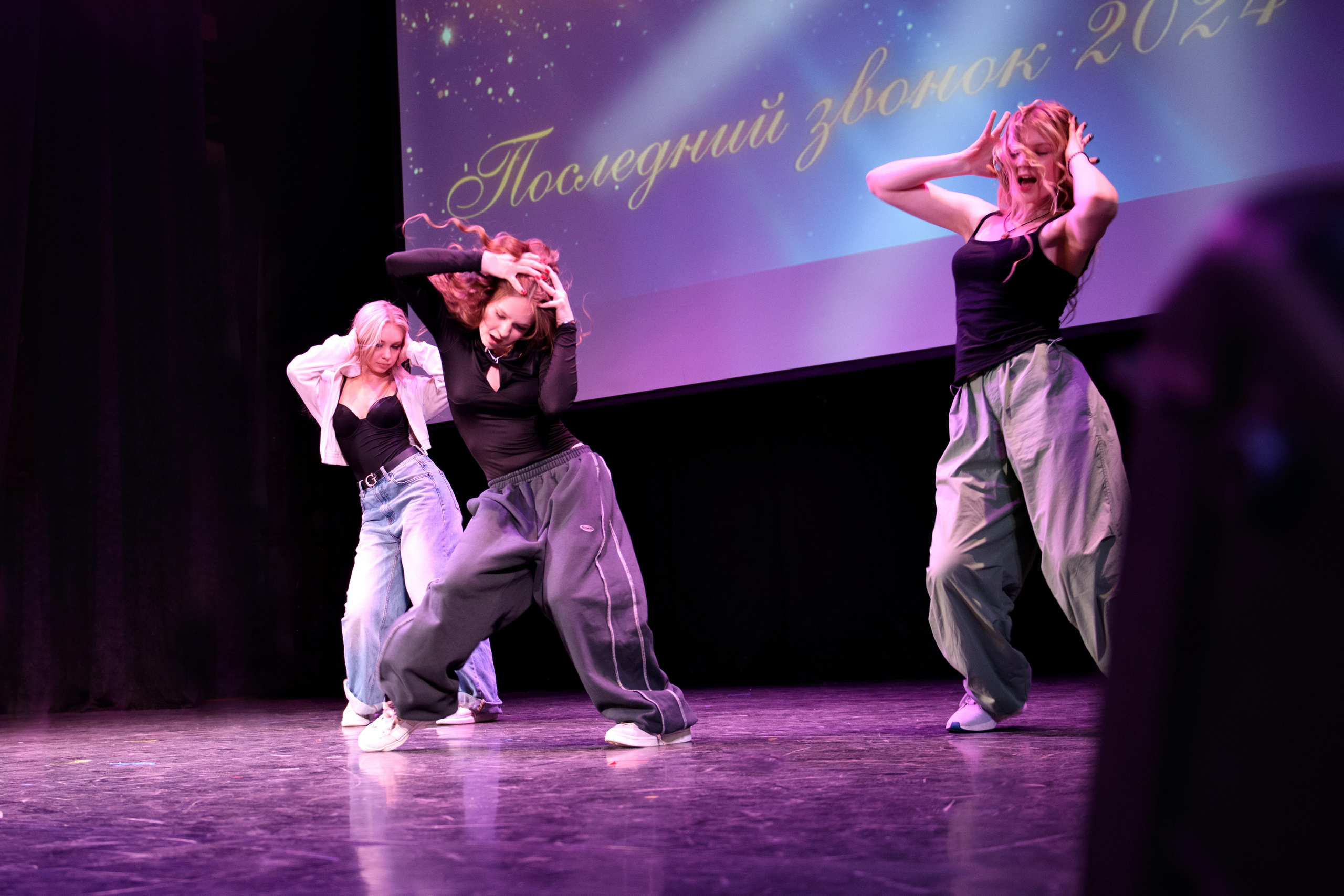 Фотосъёмка торжественного вечера выпускников. Организация и проведение фотосъемок в Санкт-Петербурге. Фотограф Смирягин Илья