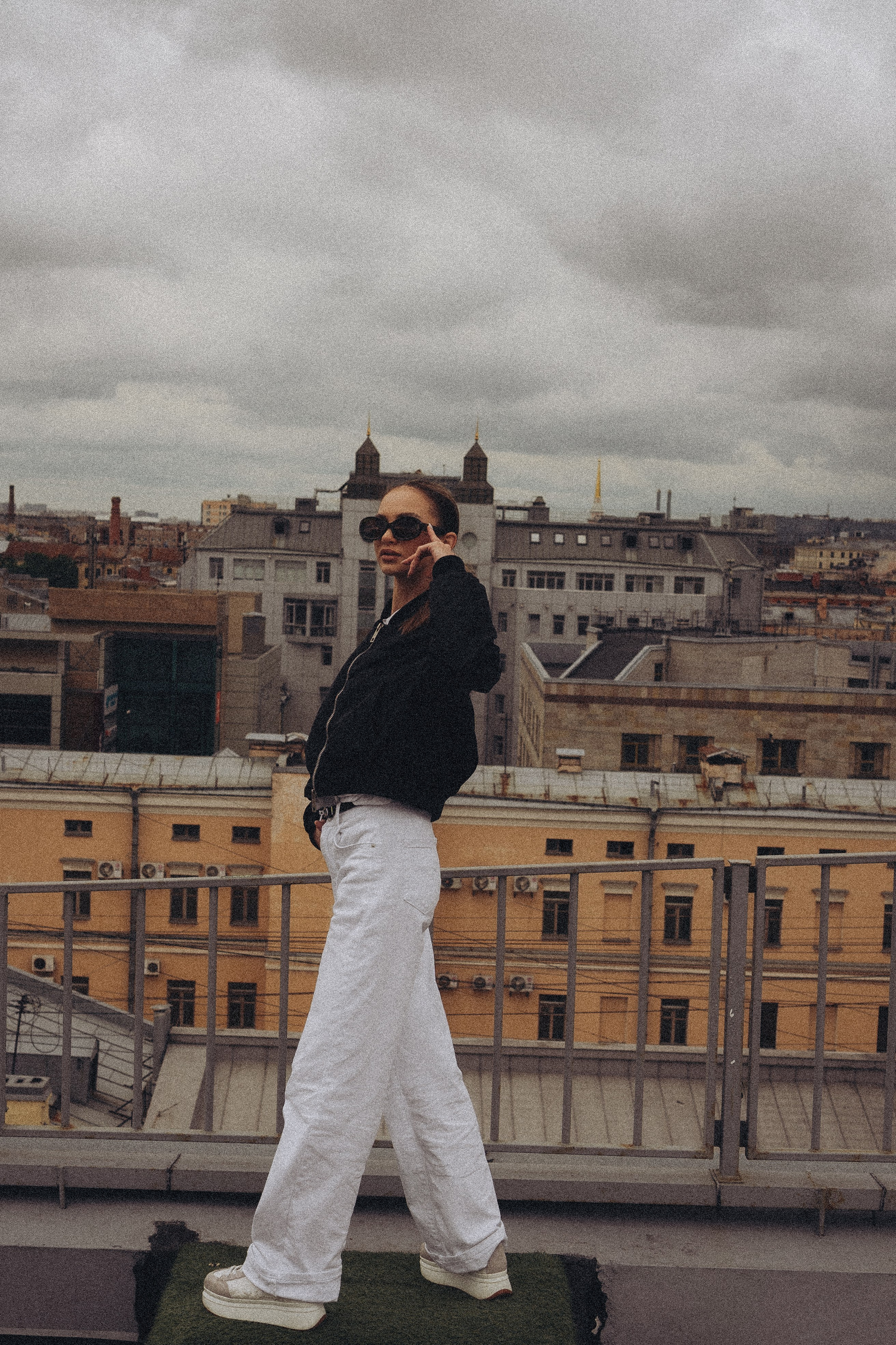 МЫ ГУЛЯЛИ ПРО КРЫШАМ ПИТЕРА. Профессиональный фотограф, Санкт-Петербург — Виктория Богомолова