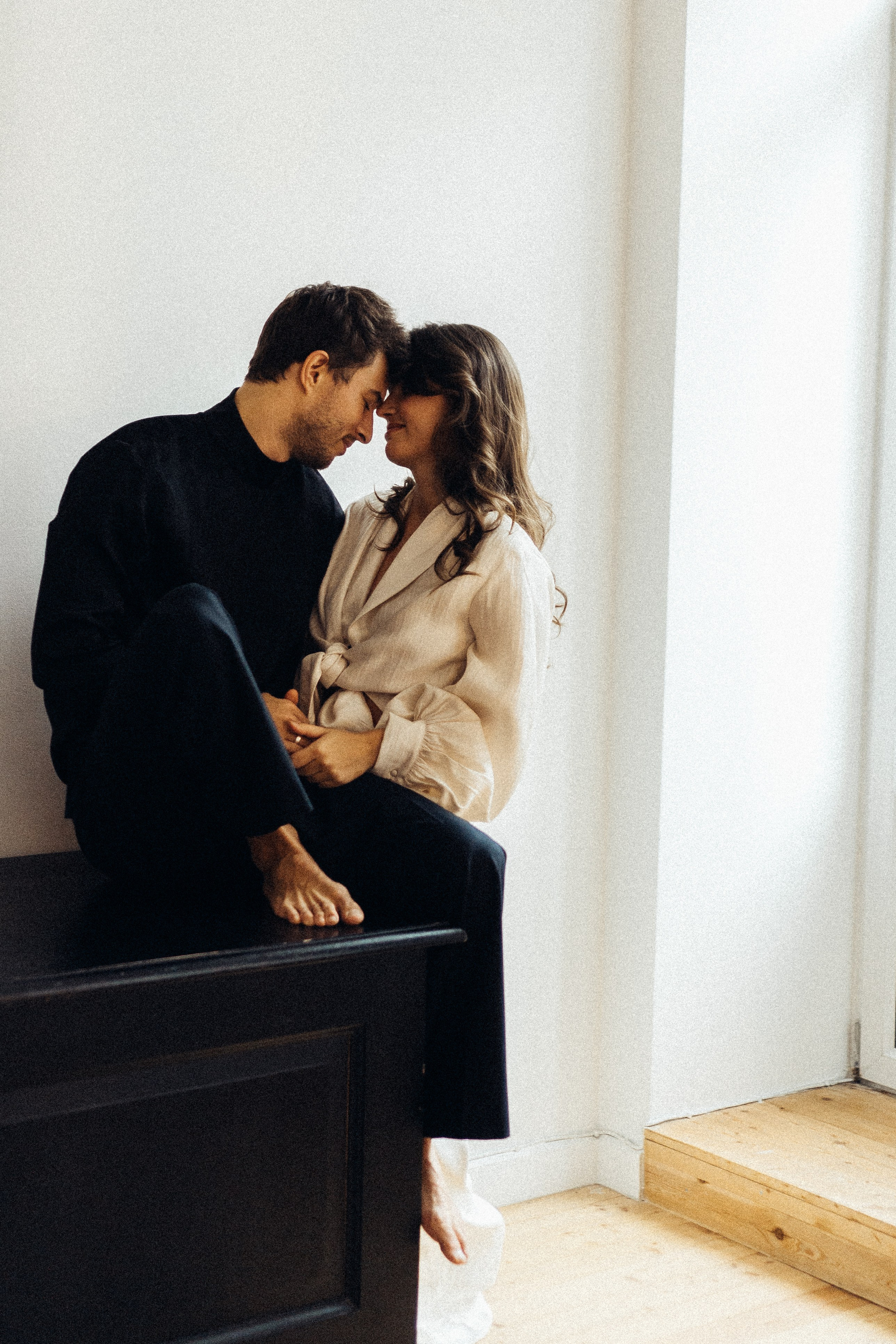 УТРО ЖЕНИХА И НЕВЕСТЫ В ПИТЕРСКОЙ КВАРТИРЕ И СЬЕМКА С СВАДЕБНЫХ ОБРАЗАХ. Профессиональный фотограф, Санкт-Петербург — Виктория Богомолова