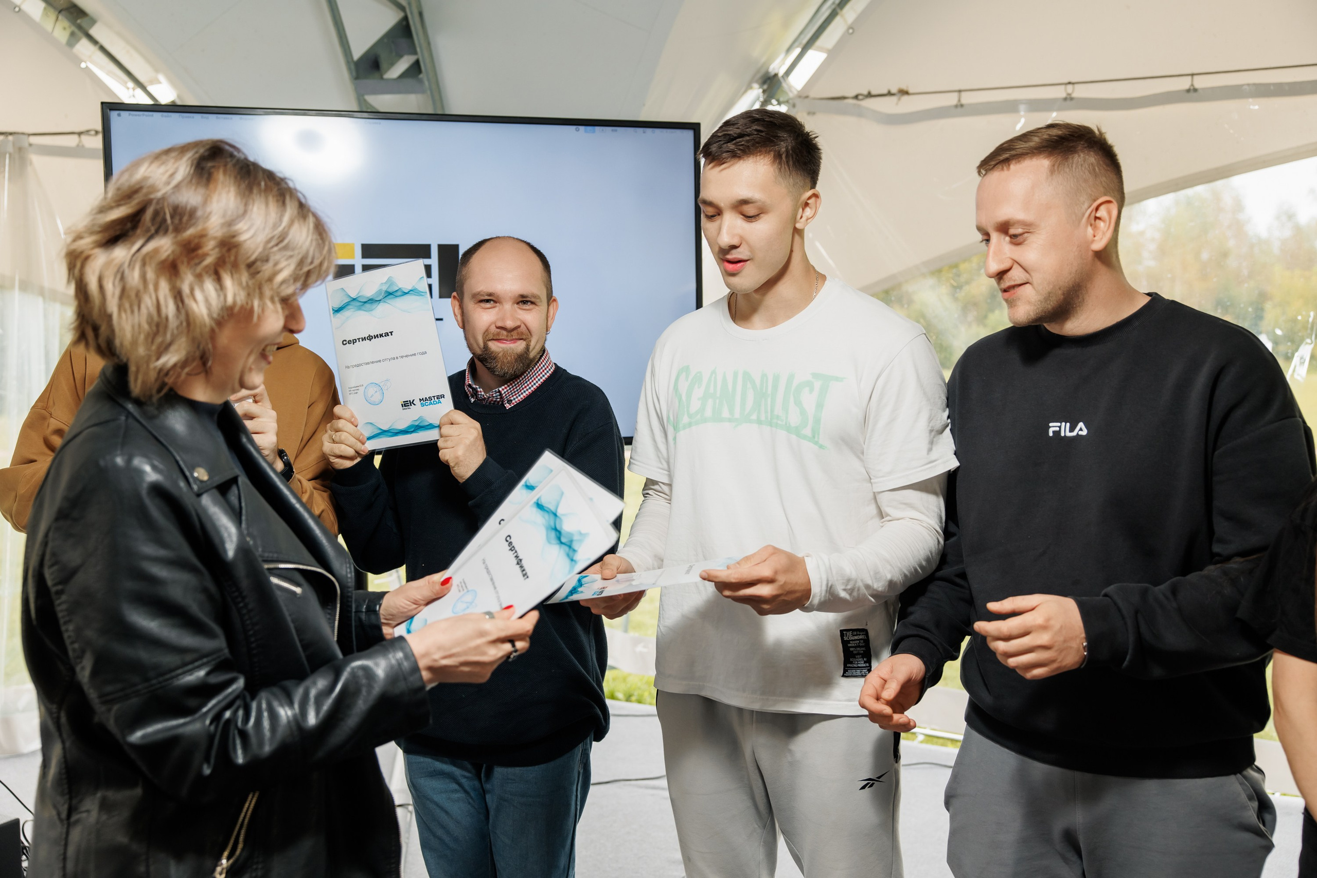 Тимбилдинг выезд. Репортажный фотограф. Москва. Алина Ланская