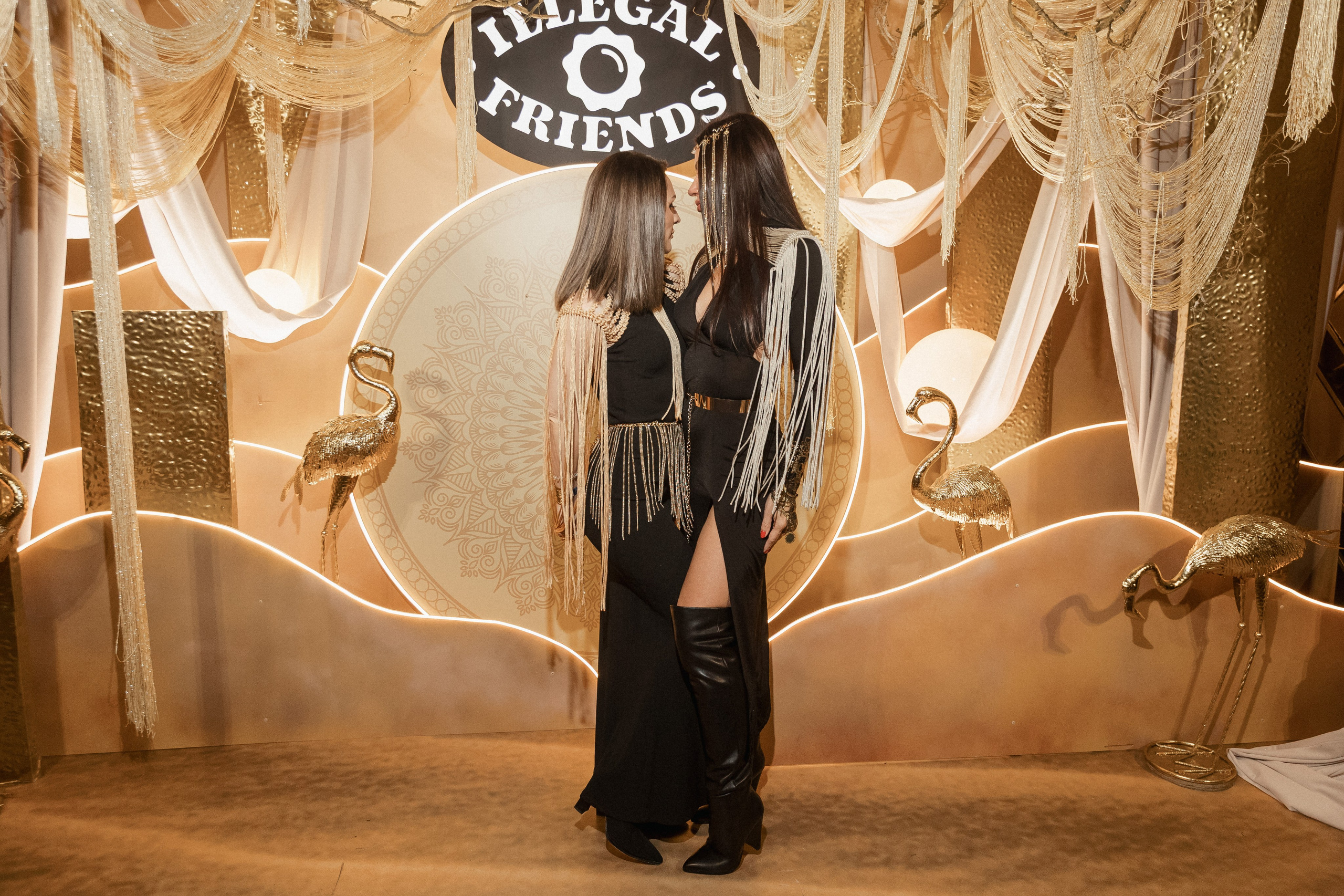 ILLEGAL FRIENDS — MIRAGE [PART I]. СВОИ. ФОТООТЧЕТЫ-СОБЫТИЯ-МЕСТА