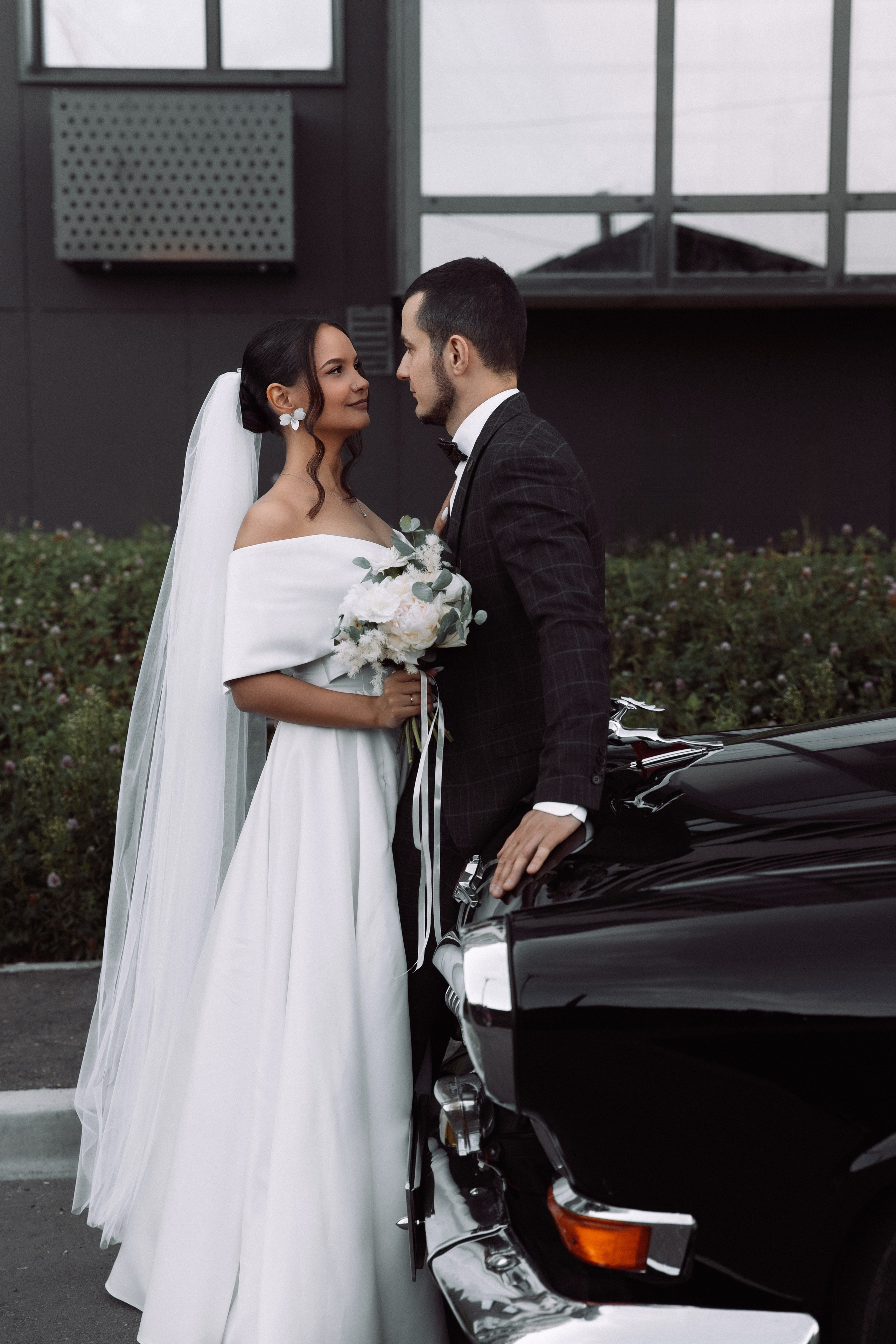 Необычная идея для утра невесты и фотосессия с ретро волгой. Свадебный и портретный фотограф в Сыктывкаре и в Москве Новосельцева Алена