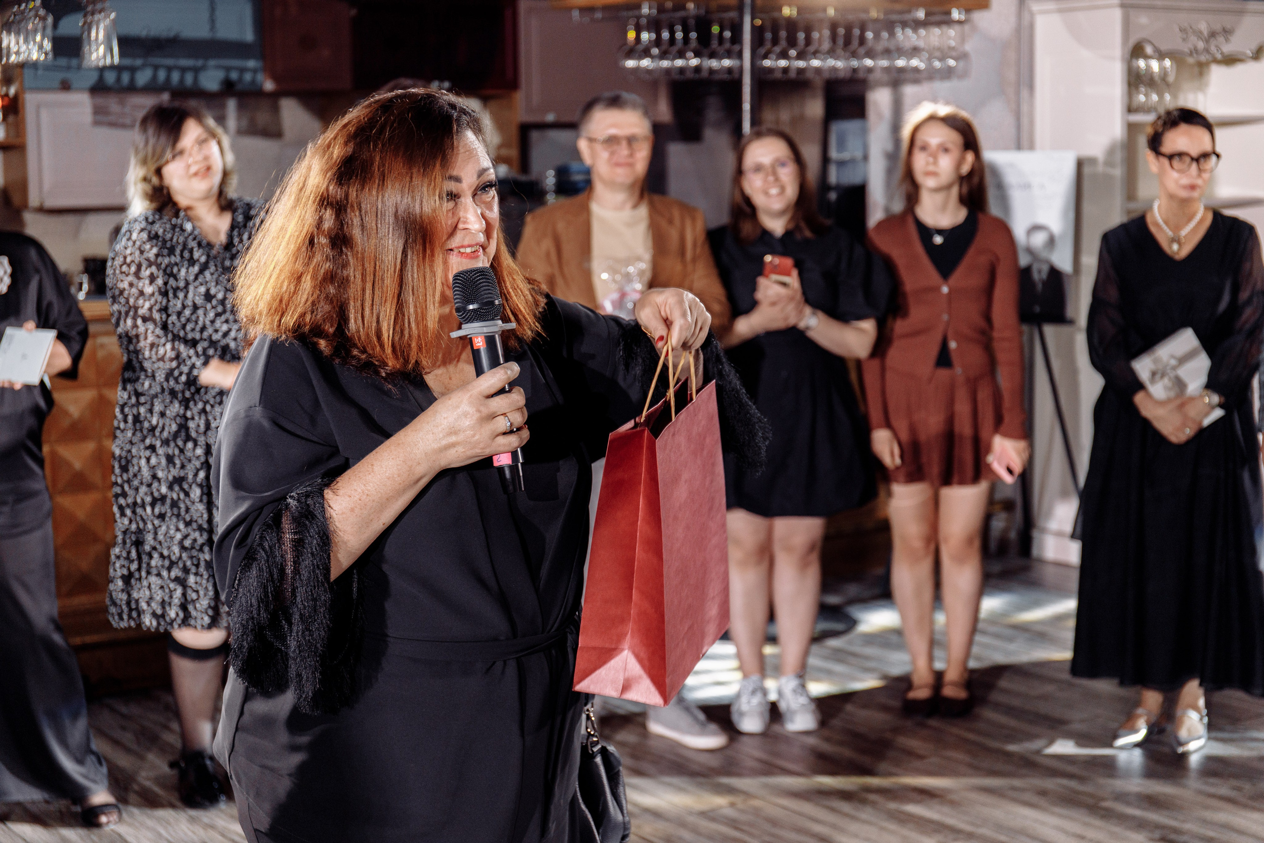 Свадебная фотосессия красивый банкет. Свадебный фотограф в Екатеринбурге Илья Корсаков