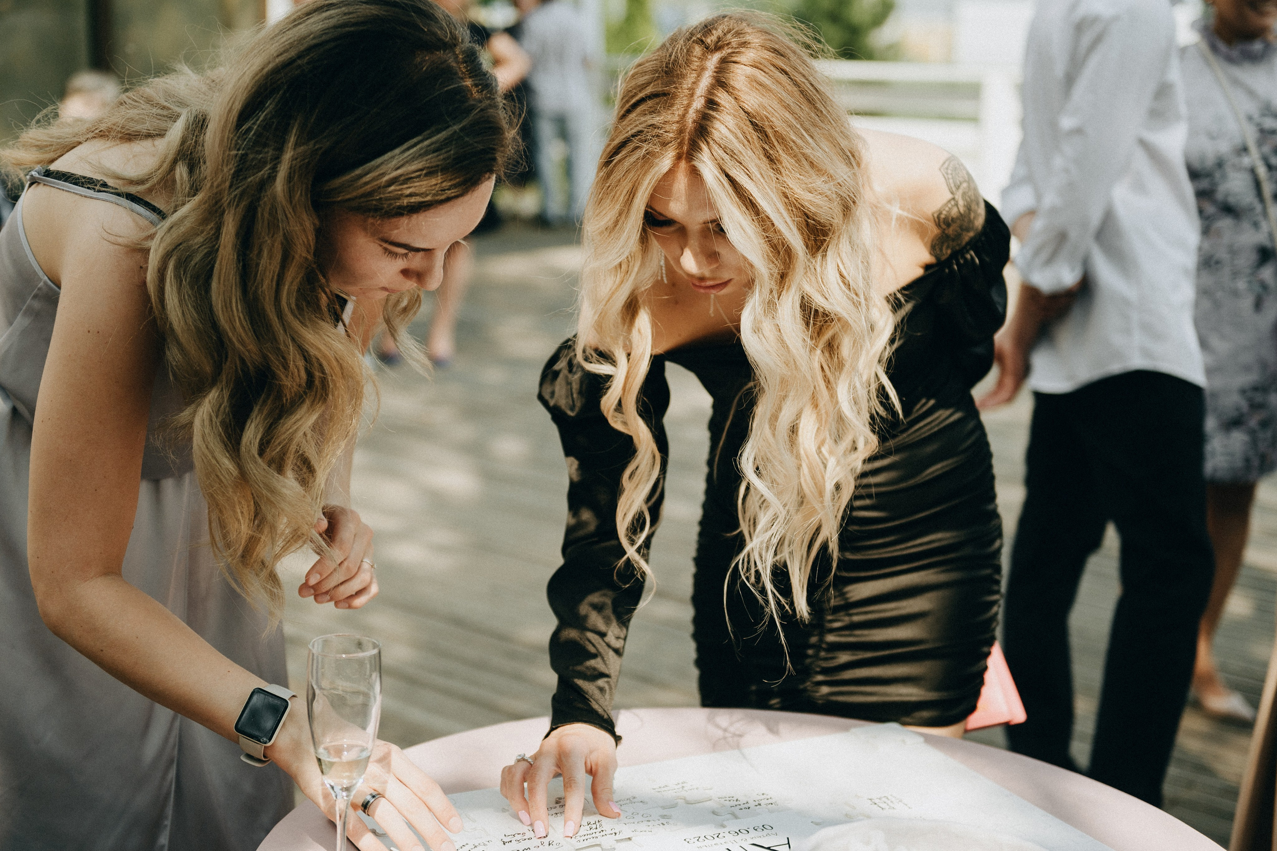 Свадебные фотографии. Фотограф в Барнауле Дарья Бутурлакина. Люби.Цени.Касайся