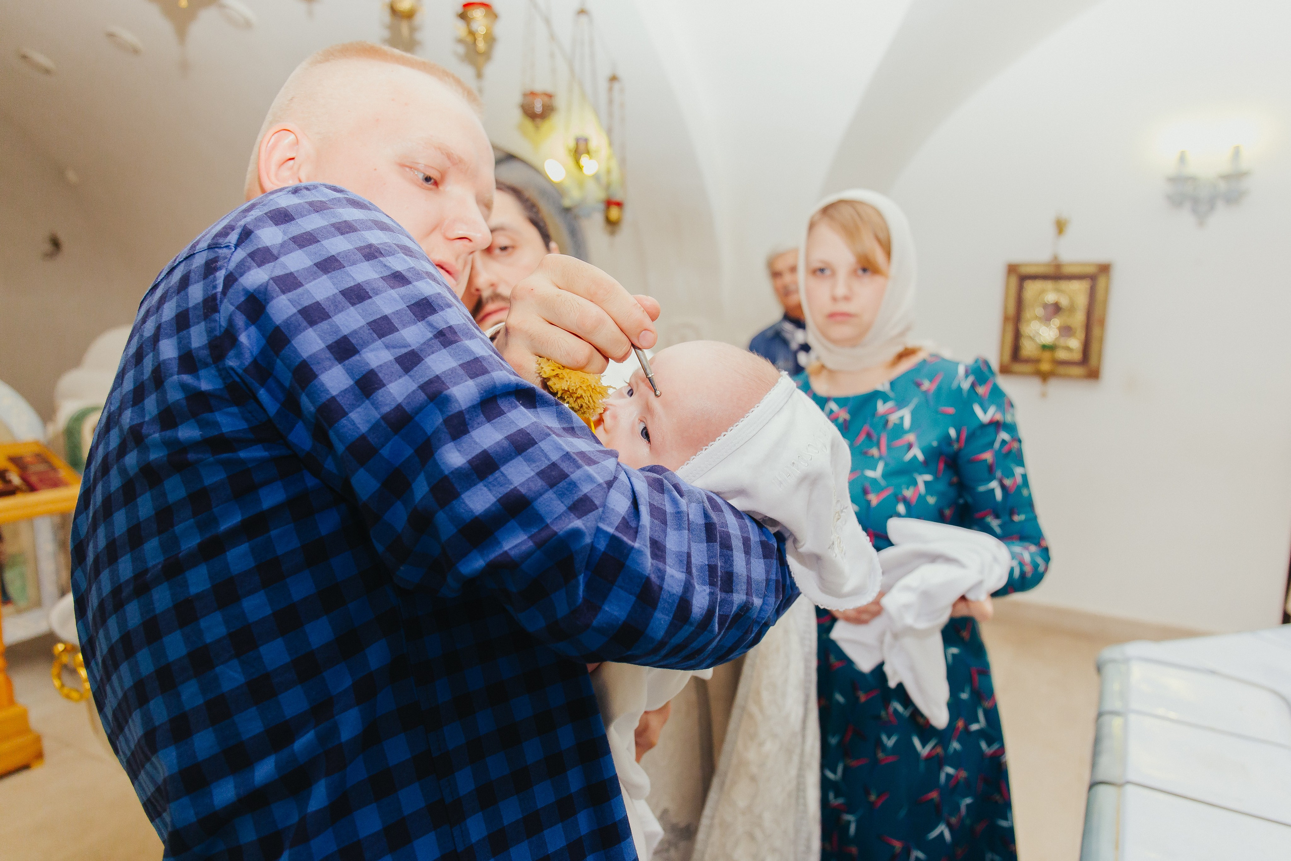 Крещение Михаила. Церковь Явления Пресвятой Богородицы. Фотограф новорожденных и детский в Сергиевом Посаде Кругликова Юлия