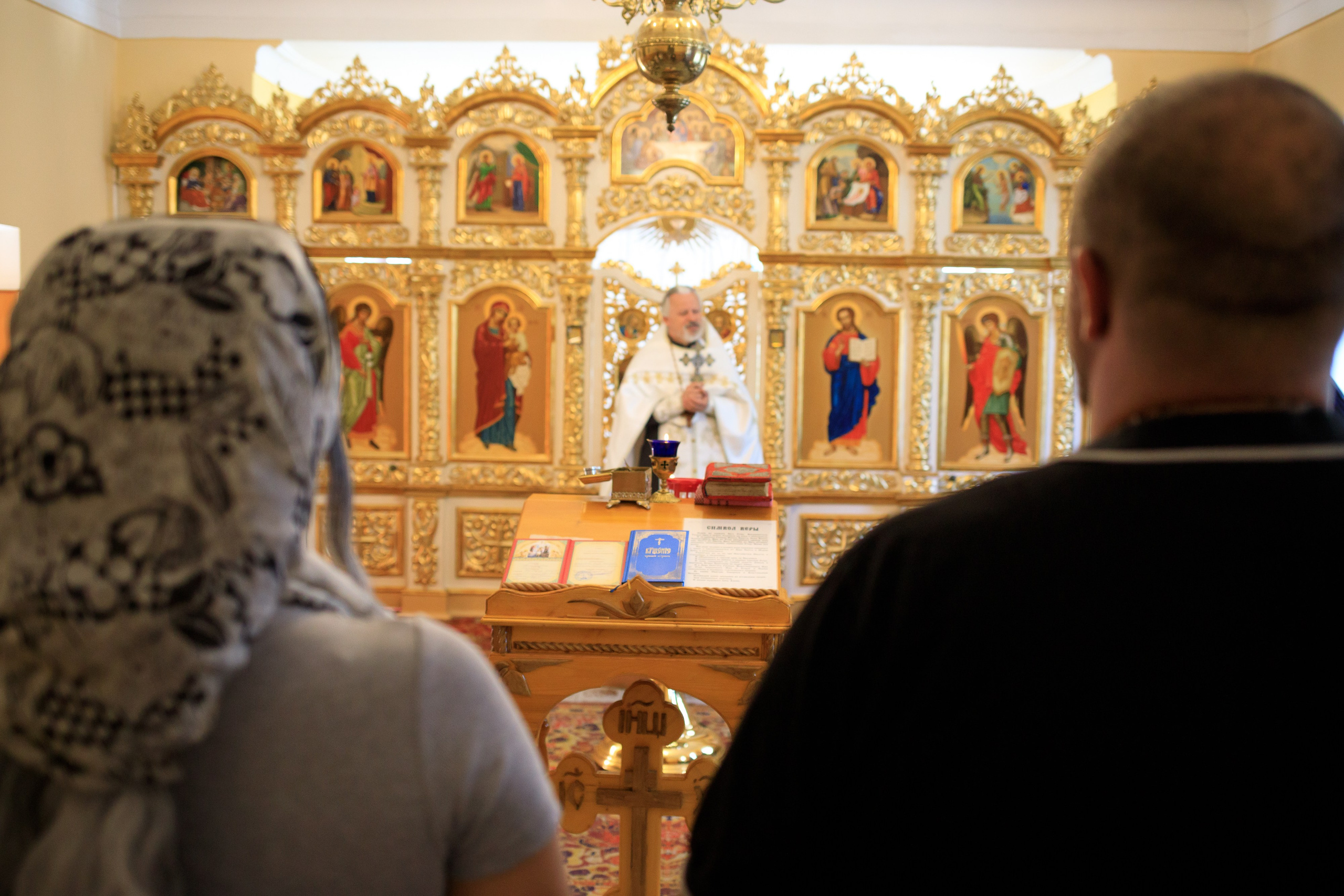 Фотосъёмка таинства крещения и крестин в городах Я фотограф снимающий венчания в городах Минеральные Воды, Пятигорск, Кисловодск, Ессентуки,. Репортажный и свадебный фотограф Пятигорск и КМВ