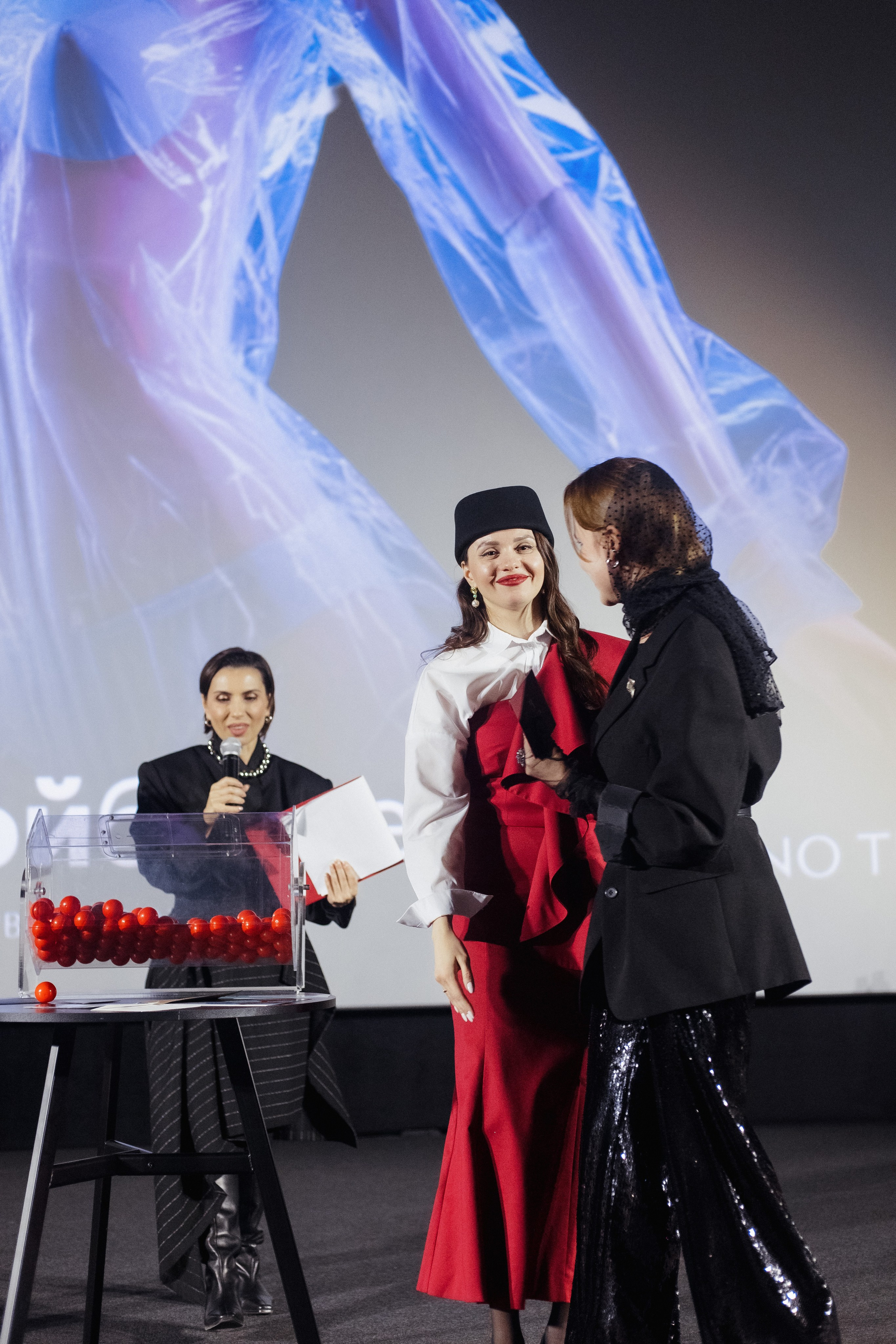 ФЭШН КОНФА. СВОИ. ФОТООТЧЕТЫ-СОБЫТИЯ-МЕСТА