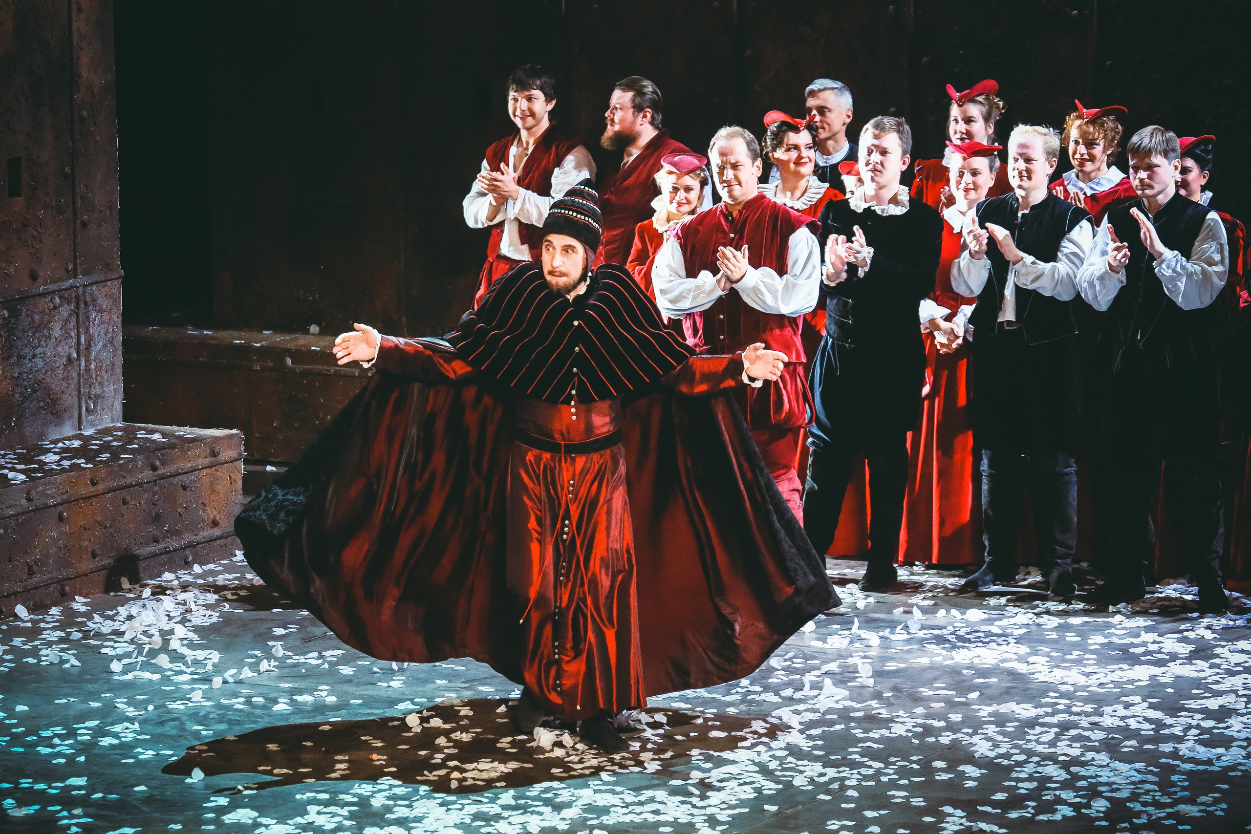 «Ромео и Джульетта» Гуно в Новой опере. Дарья Письменюк / Darya Leitstern — фотограф, музыкант, журналист, путешественник