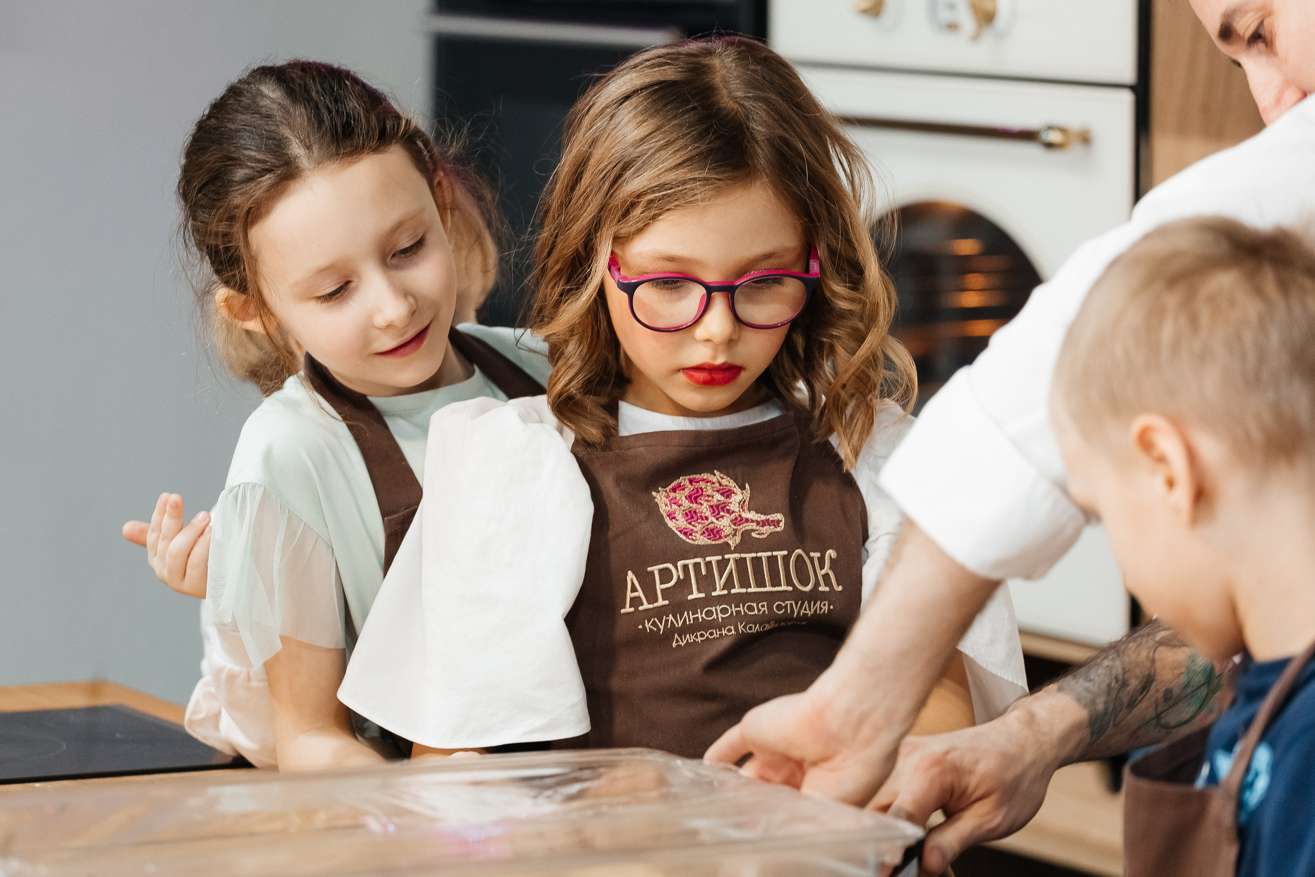 Детский мастер-класс в «АРТиШОК». Фотограф Кемерово | Сергей