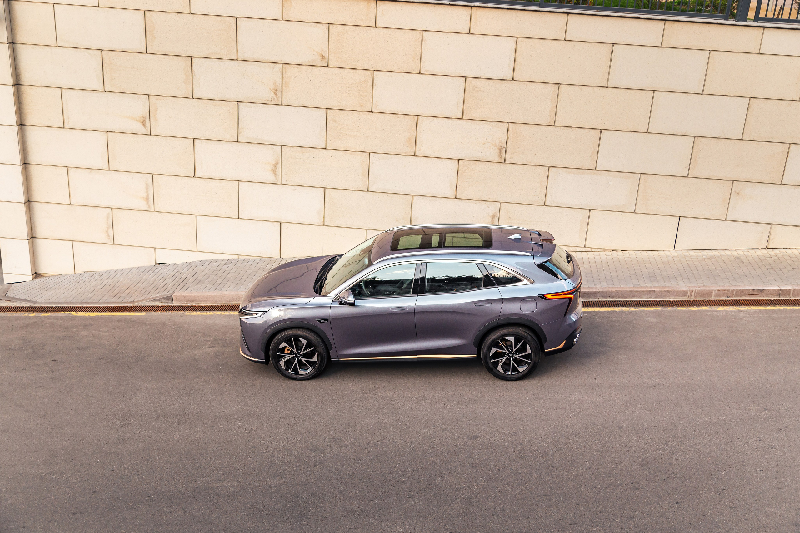 KAIYI X7. Рекламный и портретный фотограф в Алматы — Серекпаев Танирхан