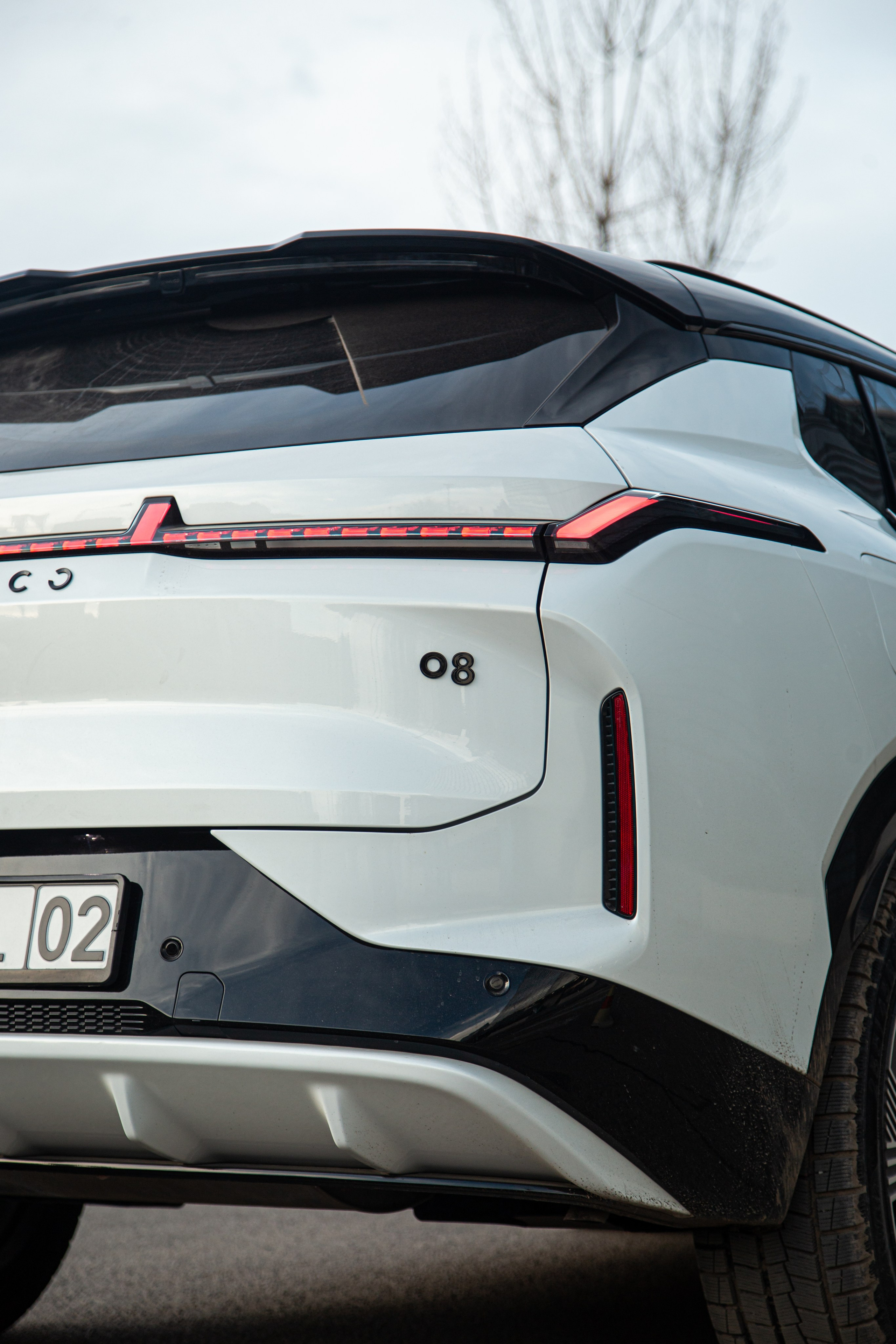 Lynk&Co 08 EM-P. Рекламный и портретный фотограф в Алматы — Серекпаев Танирхан