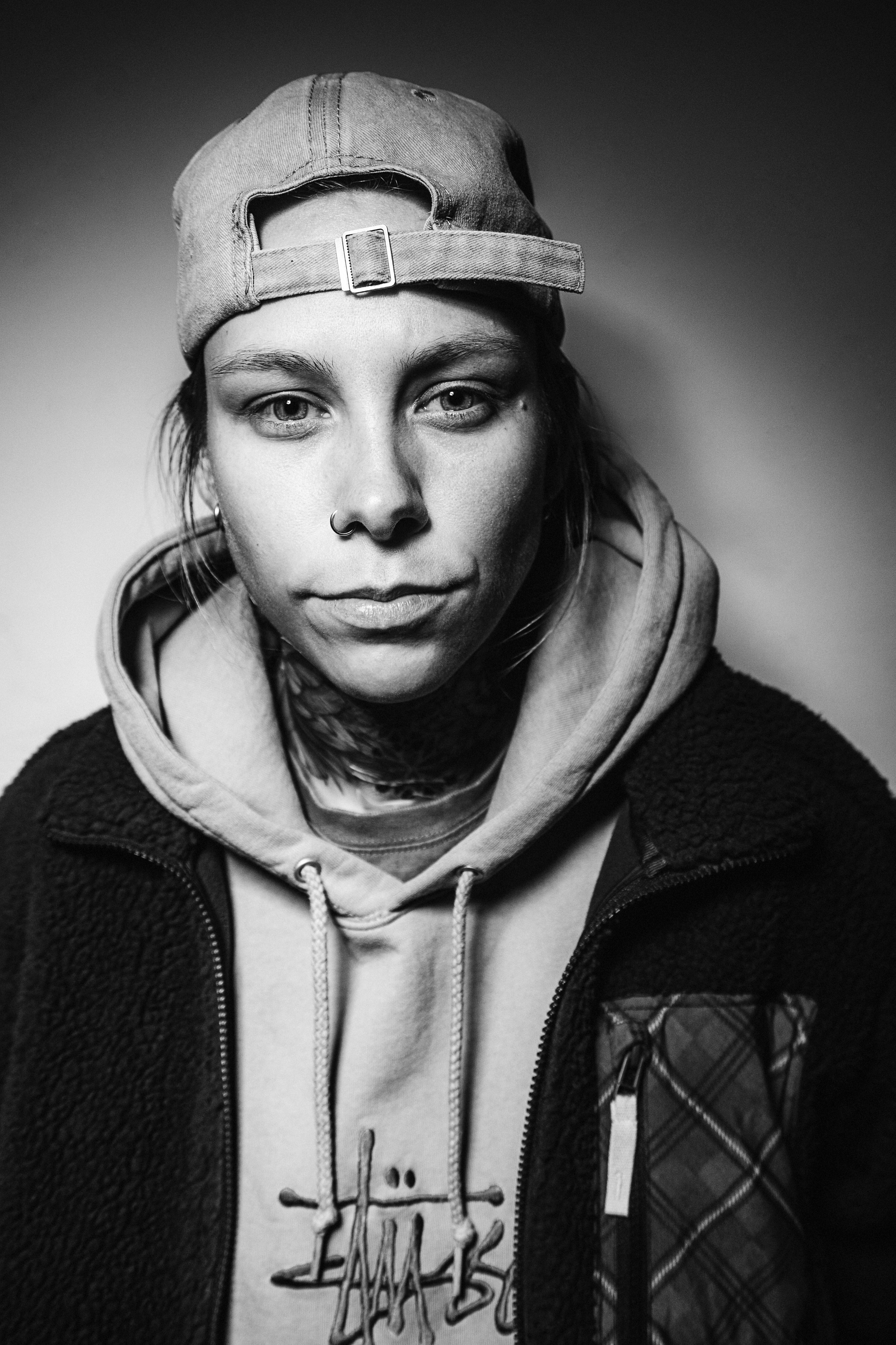 Photographer for bloggers and media personalities for advertising and Reels. Portrait photographer Moscow, UAE, Oleg Koshmarov