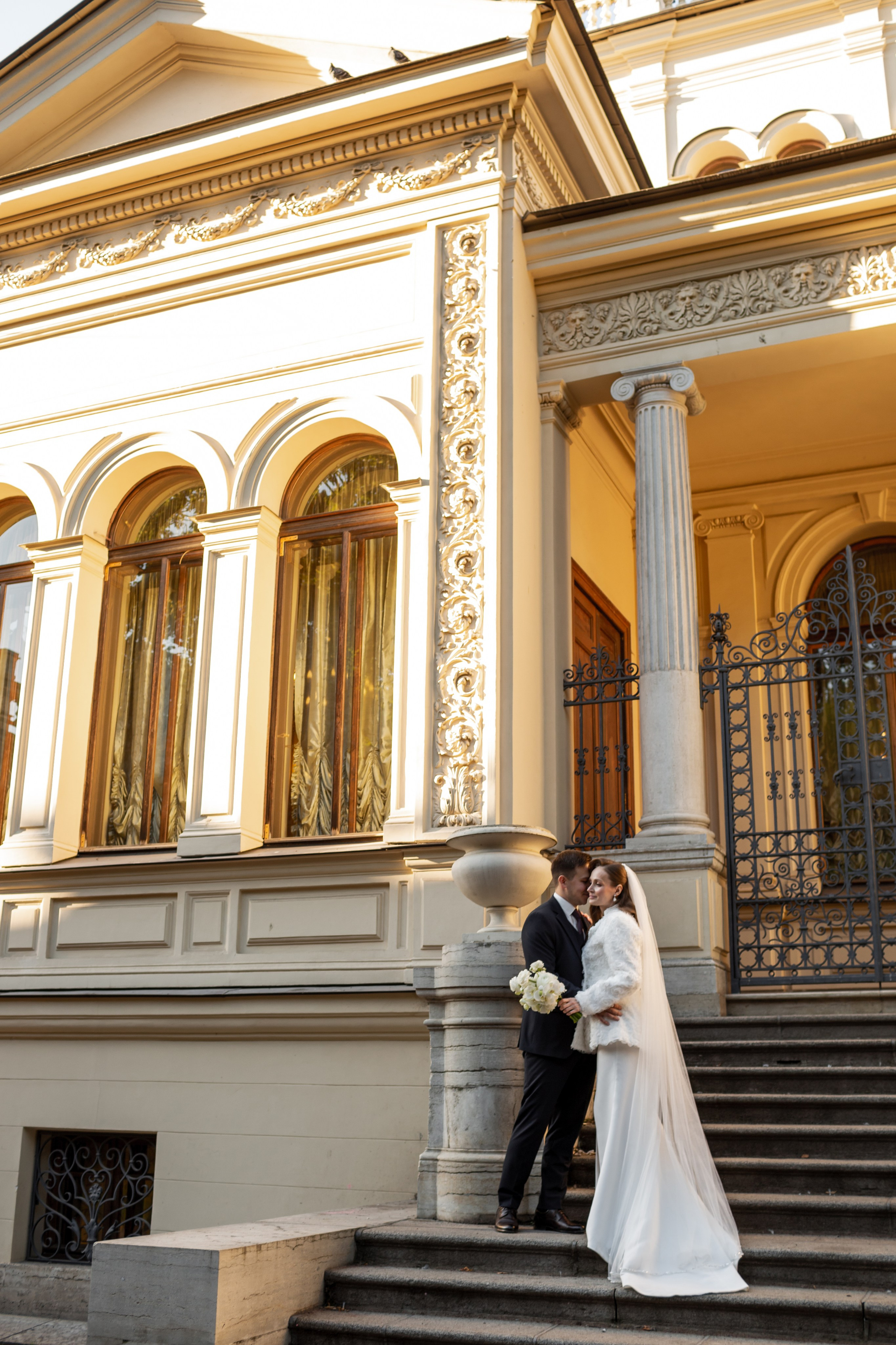 Свадьба в Петербурге в сентябре. Свадебный фотограф Кирилл Белый