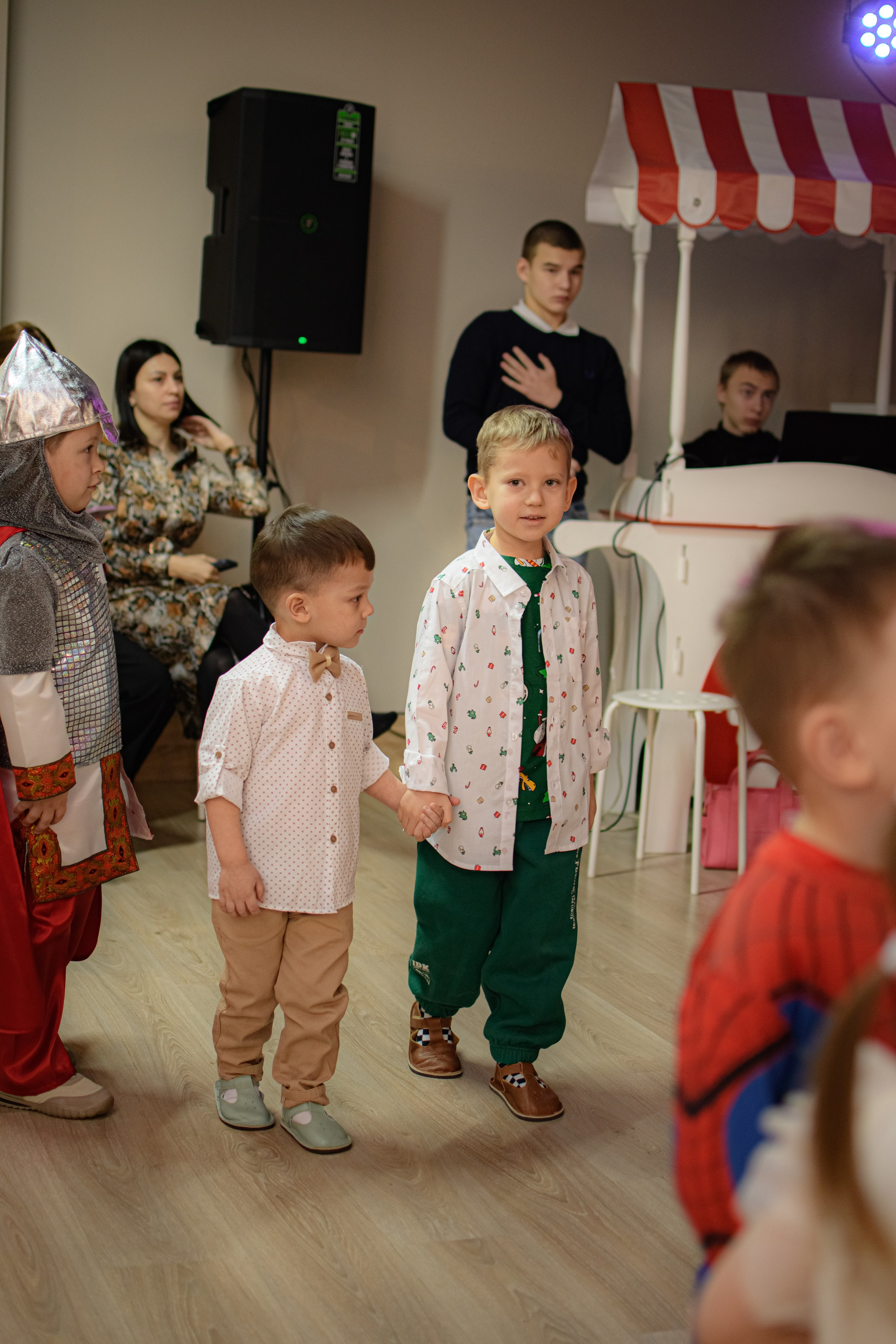 HAPPY NEW YEAR. Photokarish