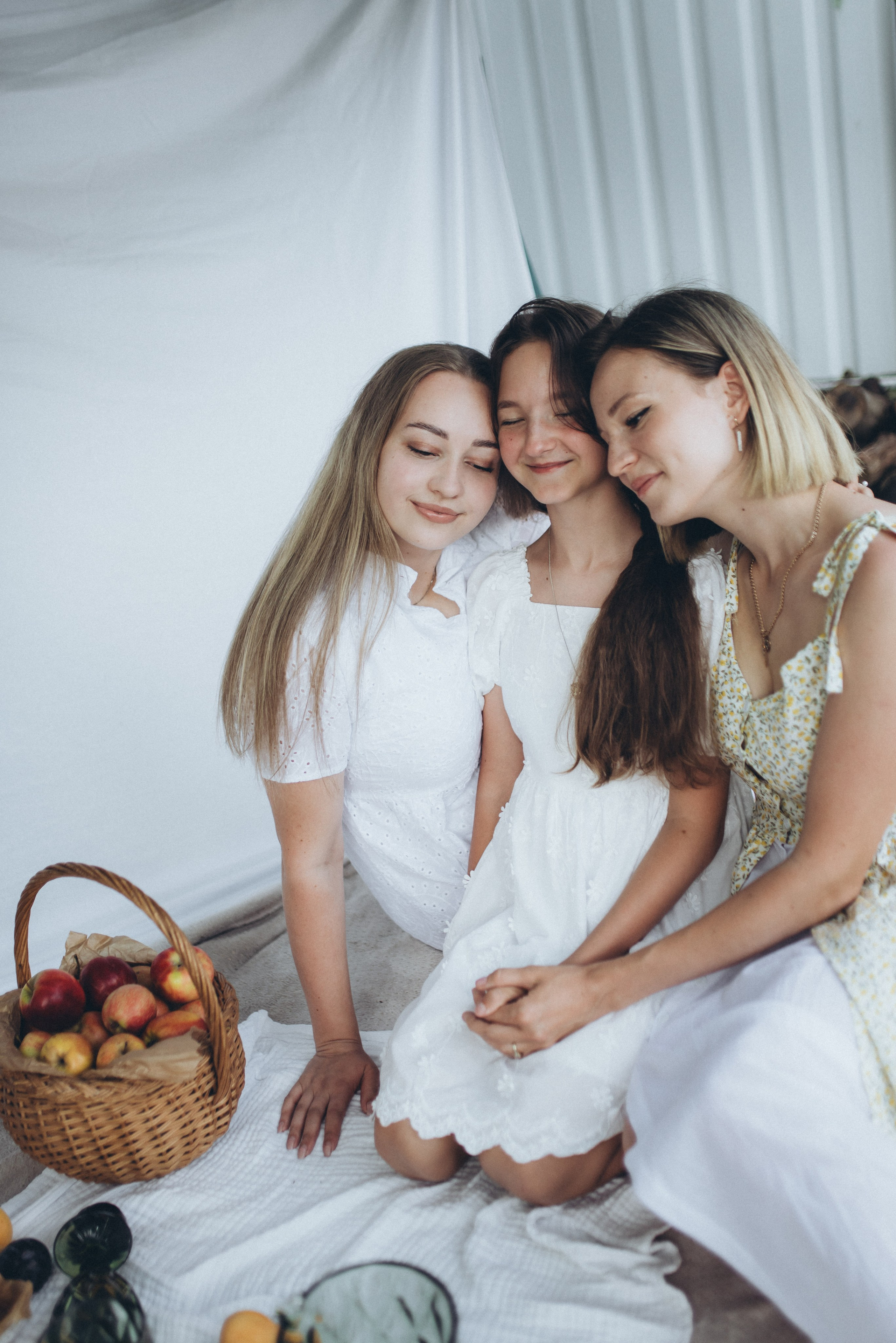 Домашняя семейная фотосессия пикник в Сочи. Фотограф в Сочи — Маргарита Поганова