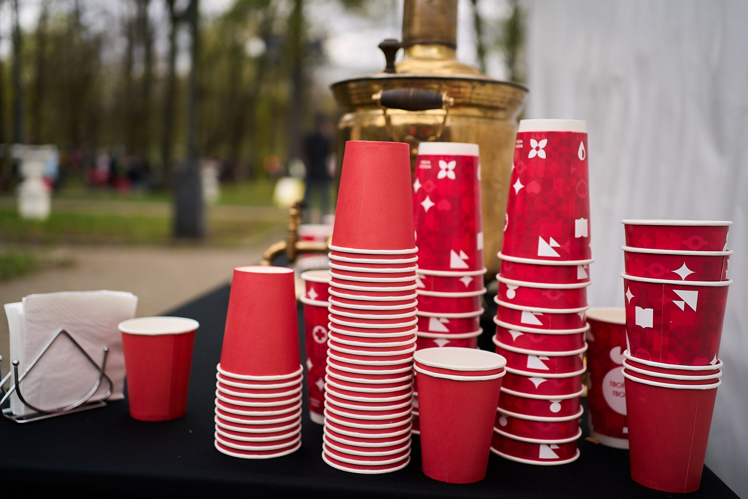 Субботник у Управления делами Мэра и Правительства Москвы. Фотограф и Видеограф в Москве. Олег Корушев