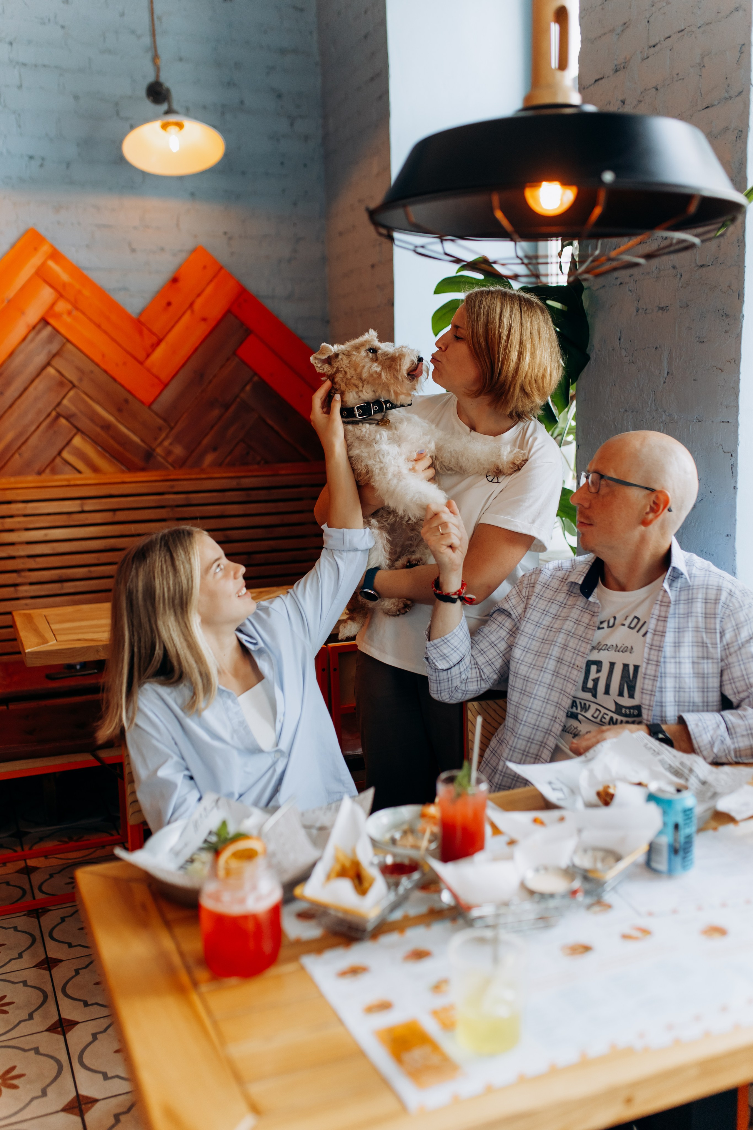 По бургеру в «Карл Маркс». Свадебный и семейный фотограф в Туле и области Маша Костина