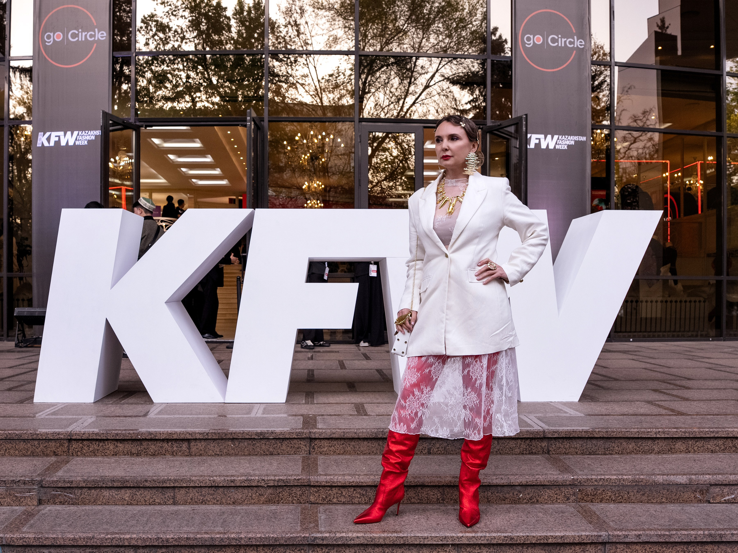 Backstage Day 1. Сайт Алматинского НЮ АРТ, будуар и фэшн фотографа Дениса Карпенко