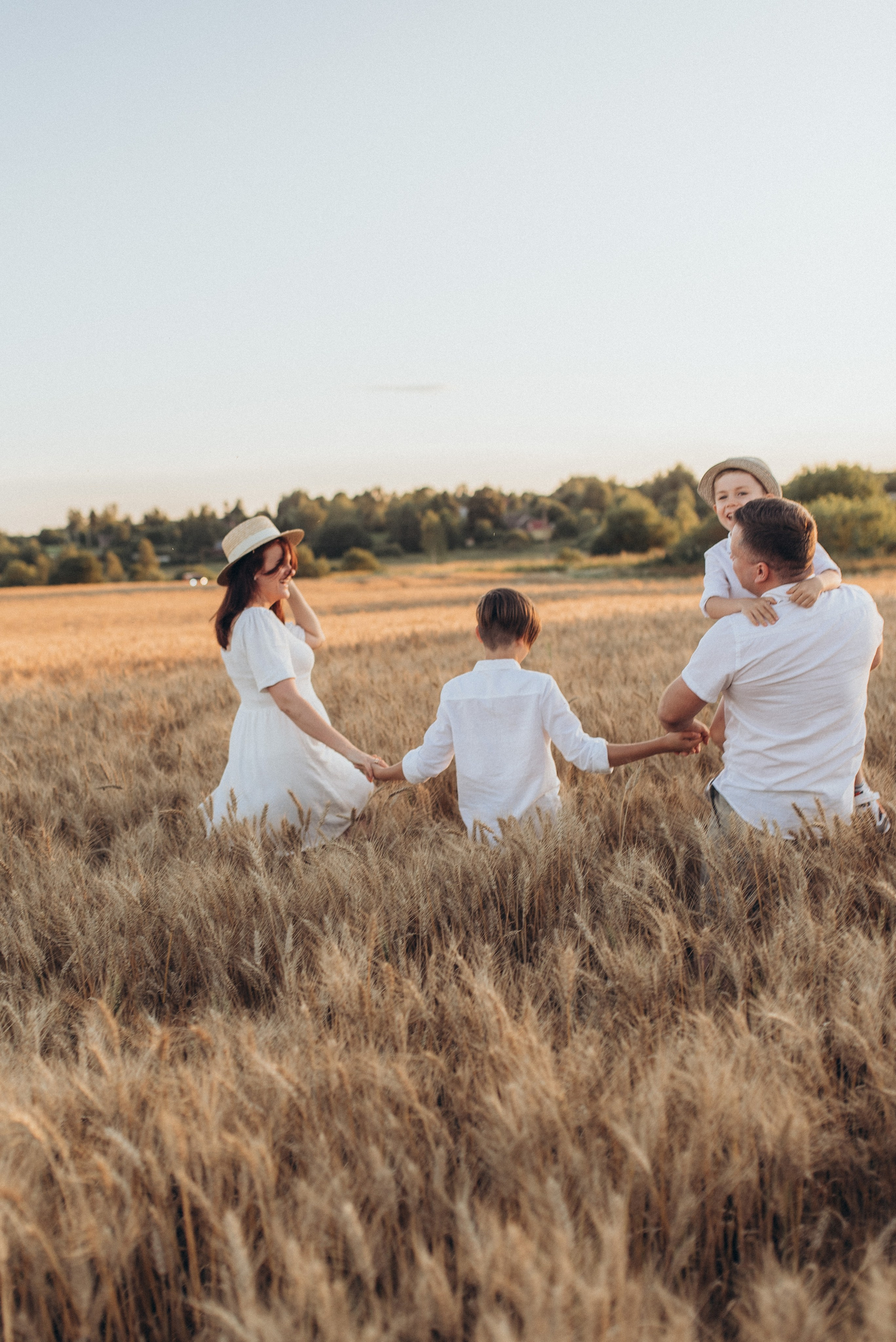 Семейная летняя прогулка. Семейный фотограф в Москве Екатерина Север