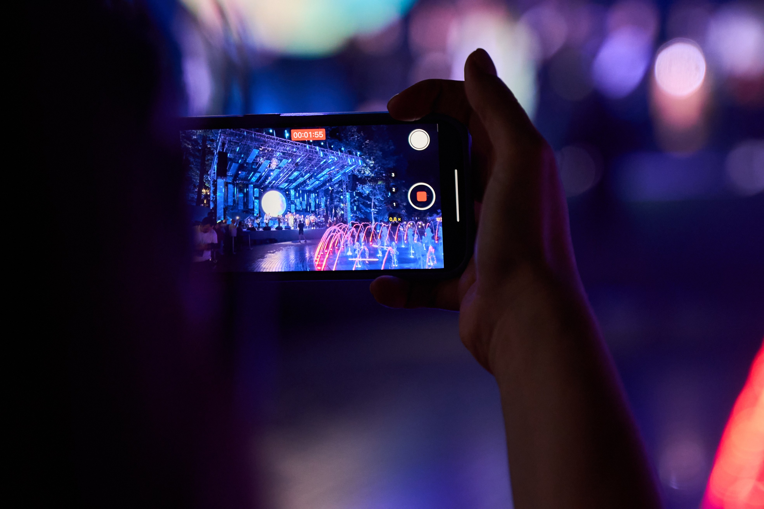 Сбербанк открытие фонтана. Услуги фотографа в Смоленске. Фотограф на свадьбу