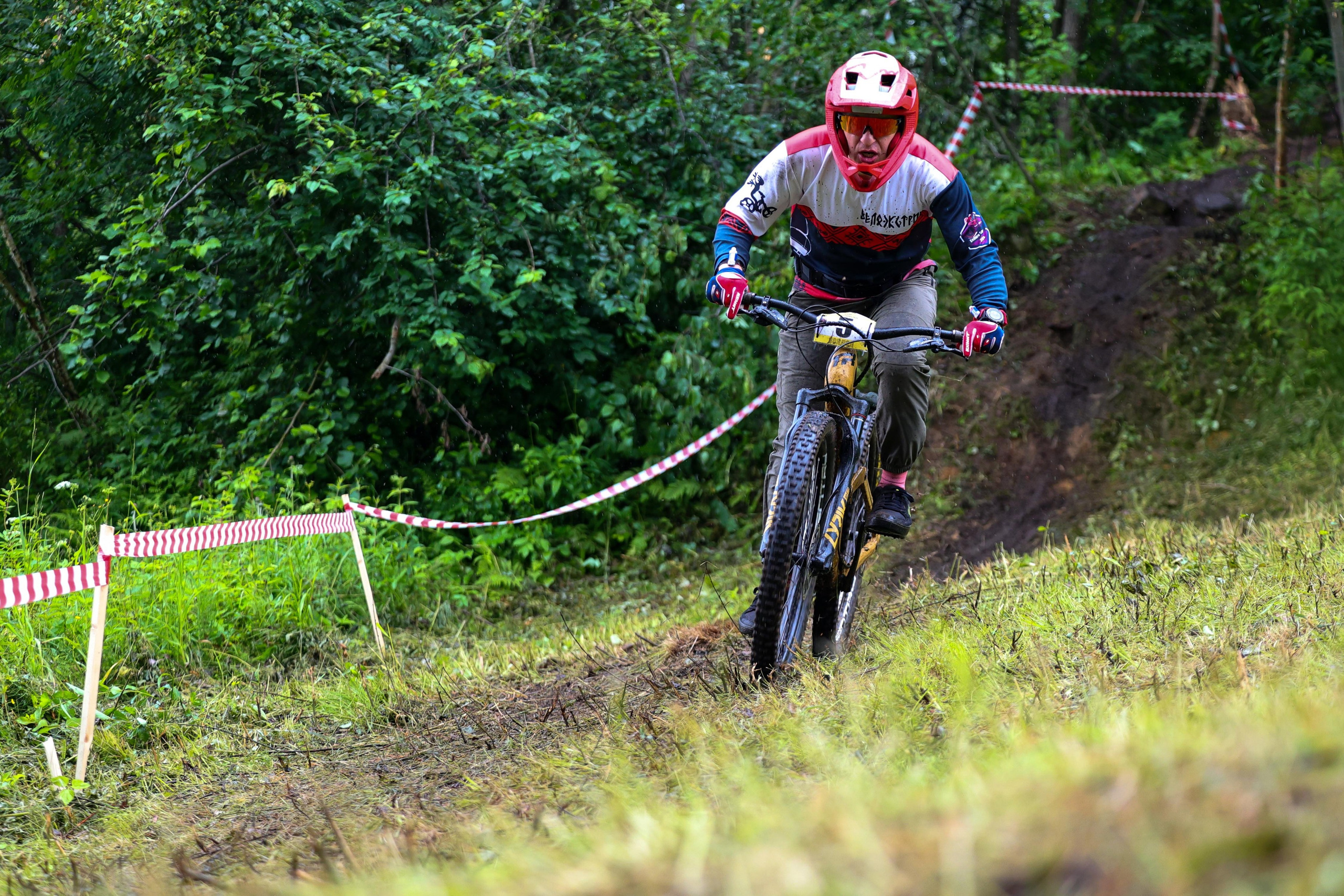 II Этап северо-западной Эндуро серии Золотая Долина 2025. Спортивный фотограф в Санкт-Петербурге Илья Vacool