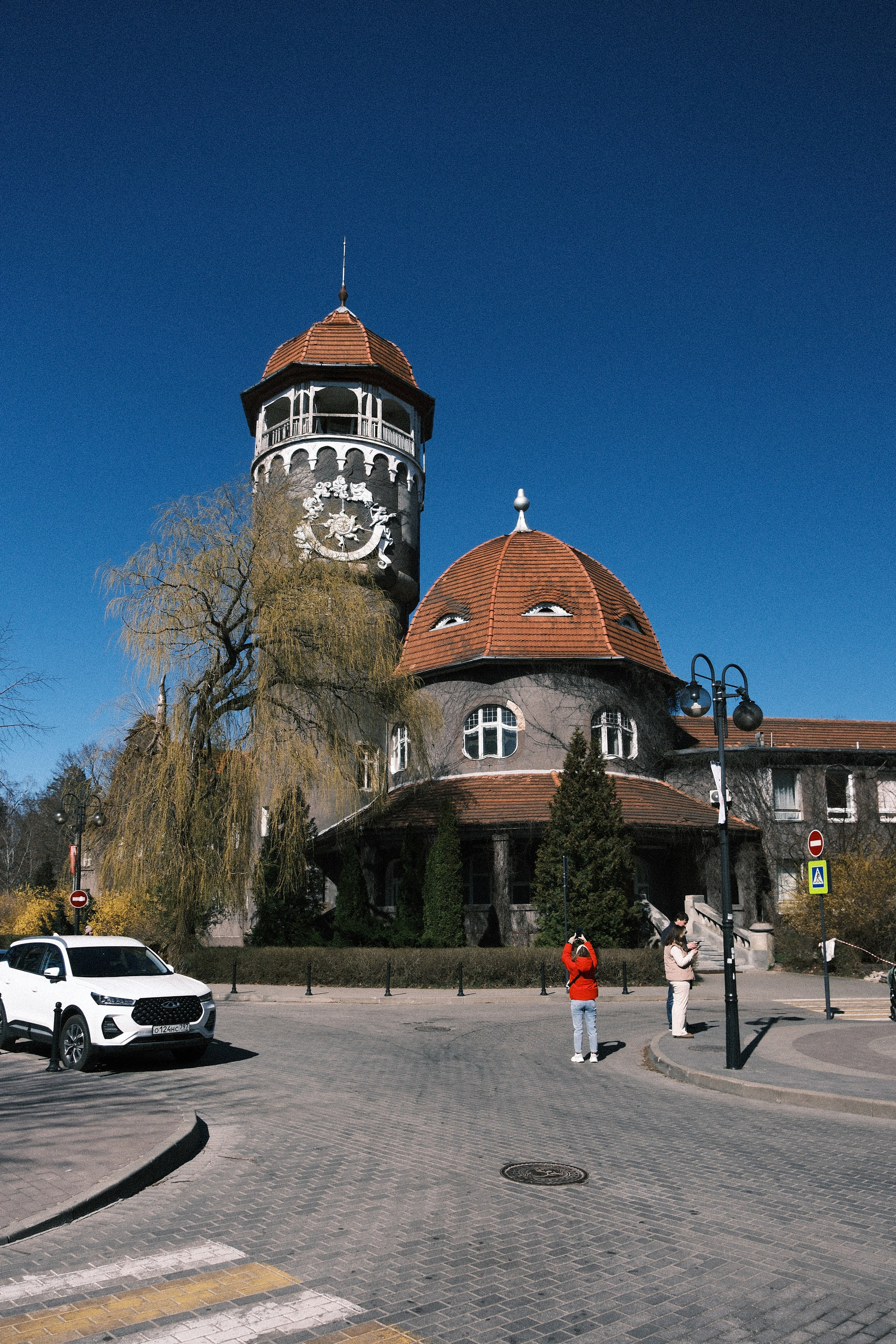 Koenigsberg. M. Neizvestniy — уличная и спортивная фотография