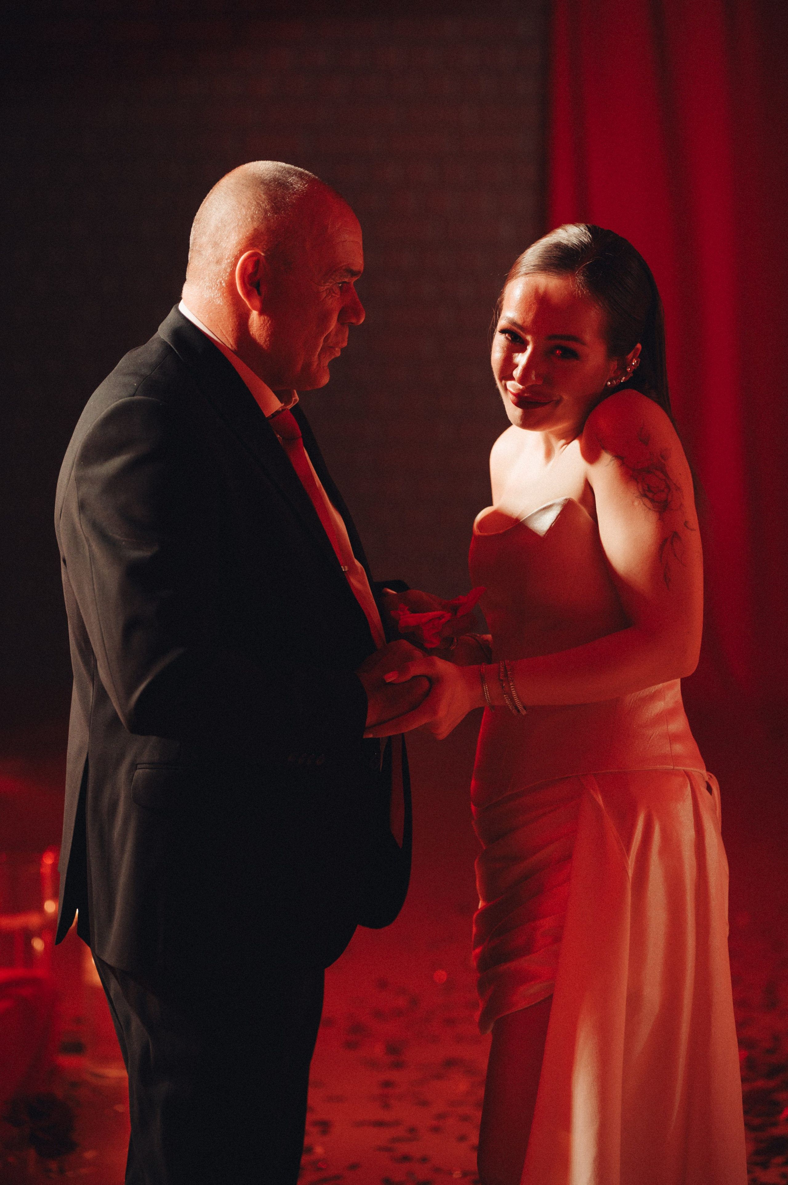 Анастасия и Карен. Репортажный и свадебный фотограф в Сургуте