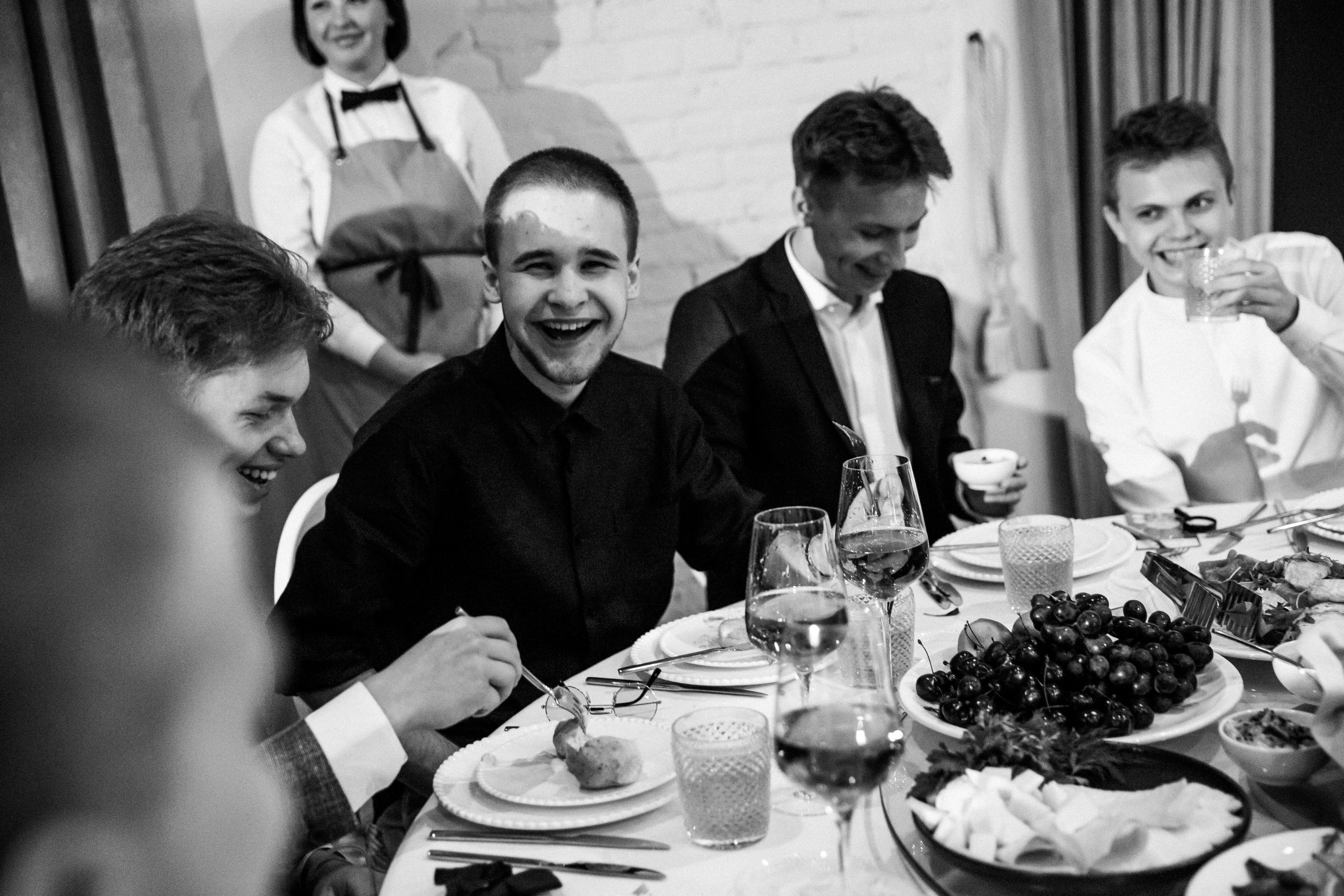 2023-06-23 Выпускной МБОУ СОШ № 10. Фотограф в Красноярске