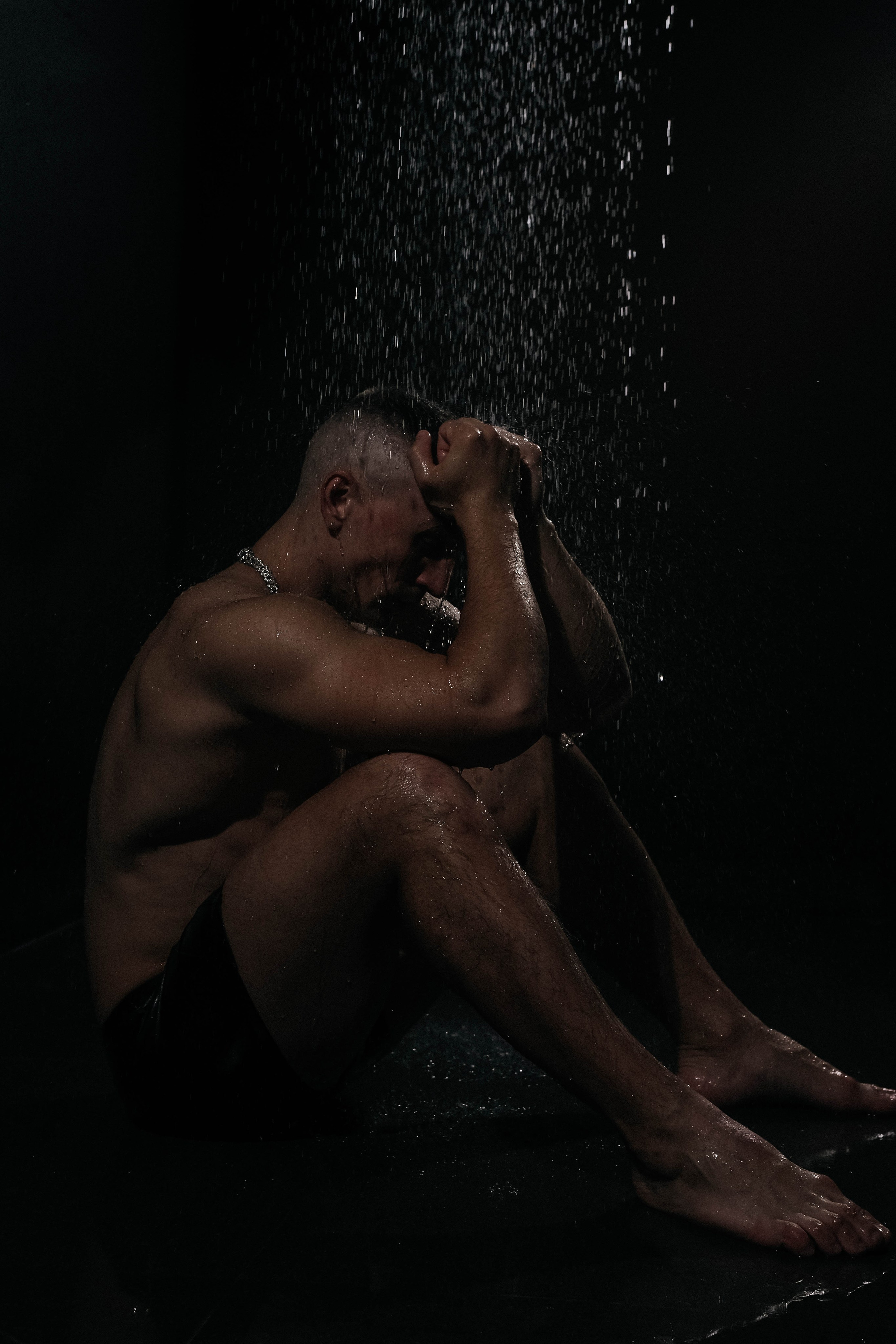 Съемка лав стори под душем. Главная