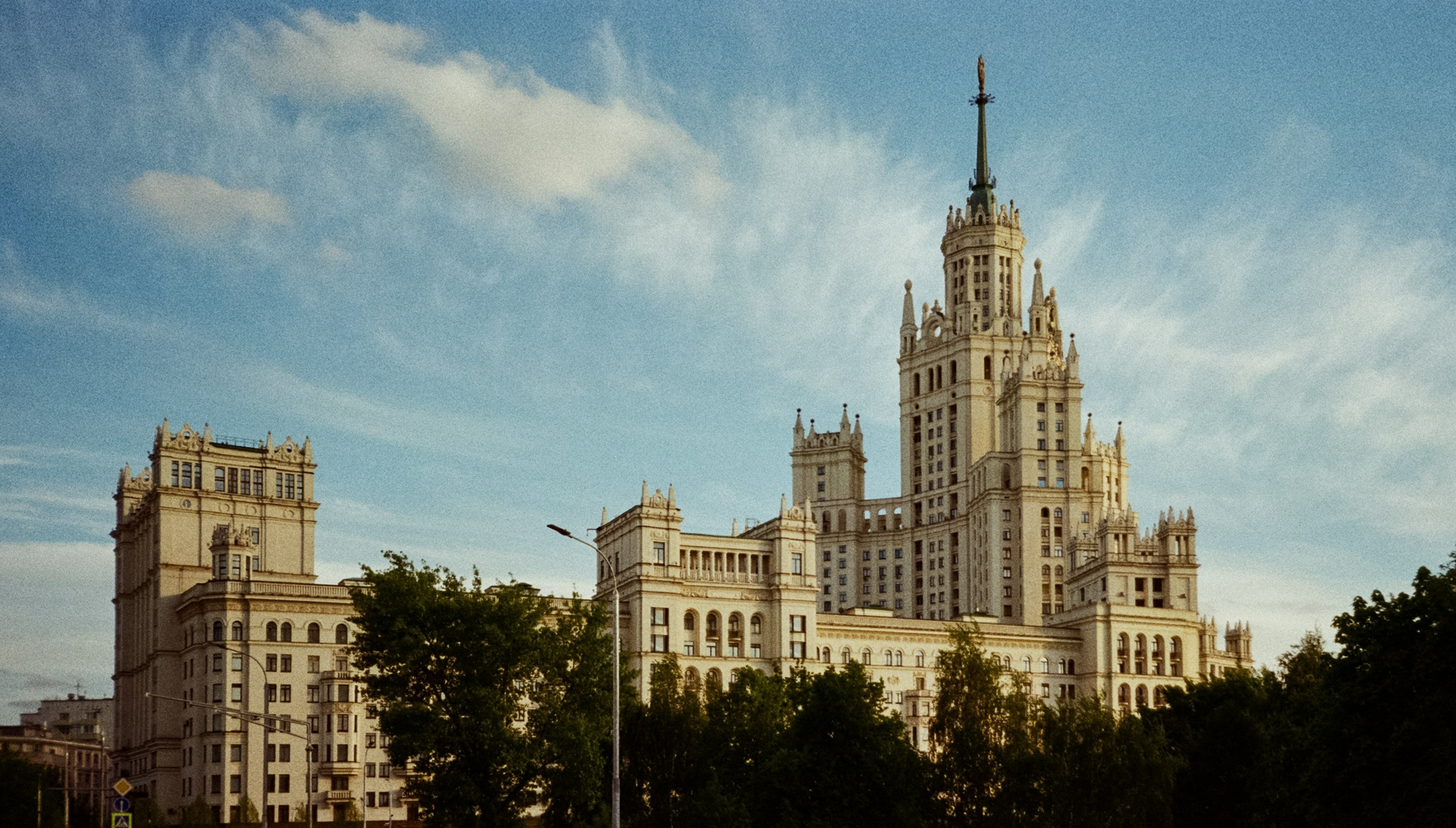 Ricoh R1 | Fujifilm Fujicolor C200 | ул. Покровка, ул. Лубянка и окрестности