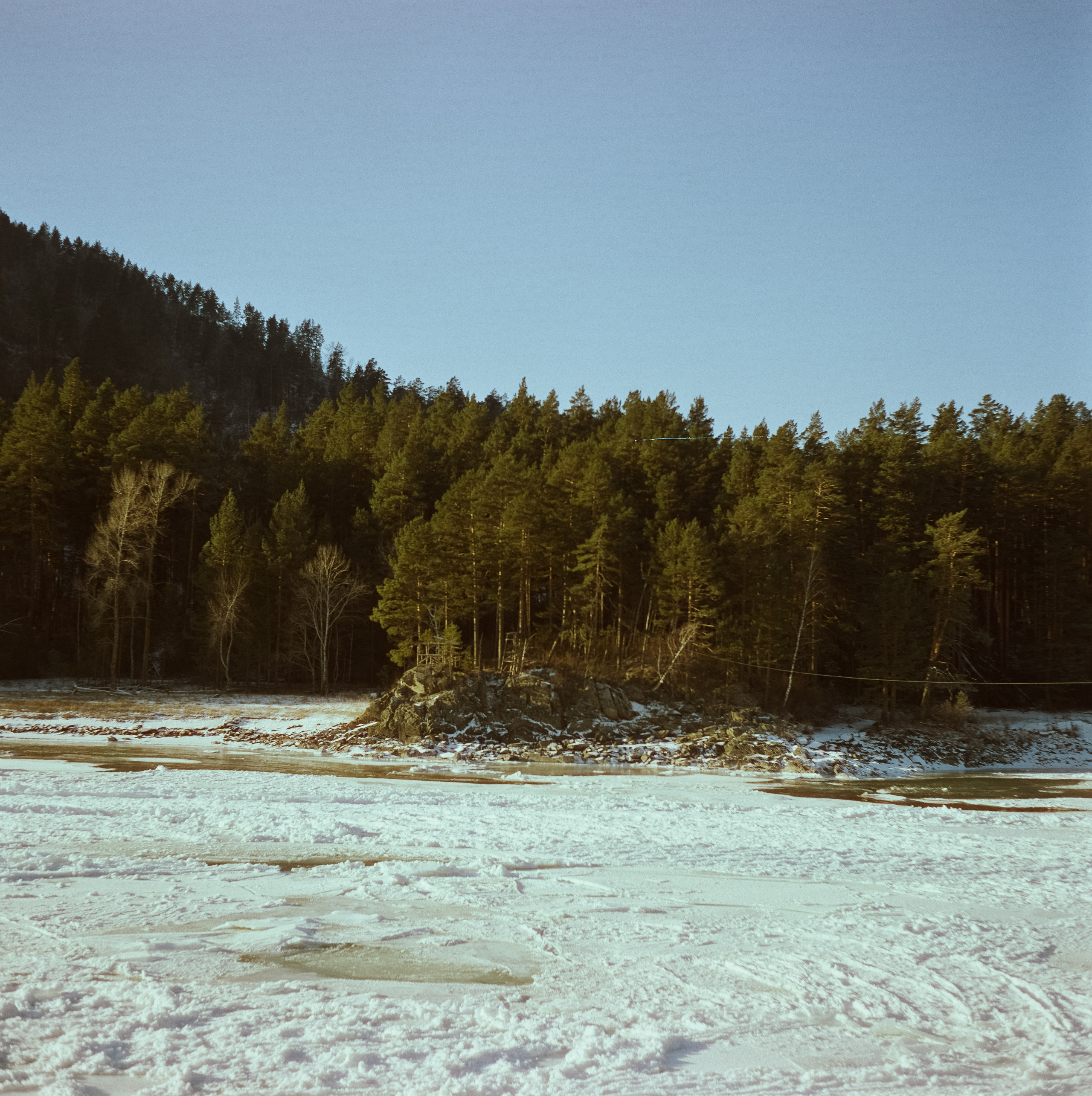 Кызыл-Таш, Кедровый остров / 11 декабря 2023 года (-25С) / CineStill 5