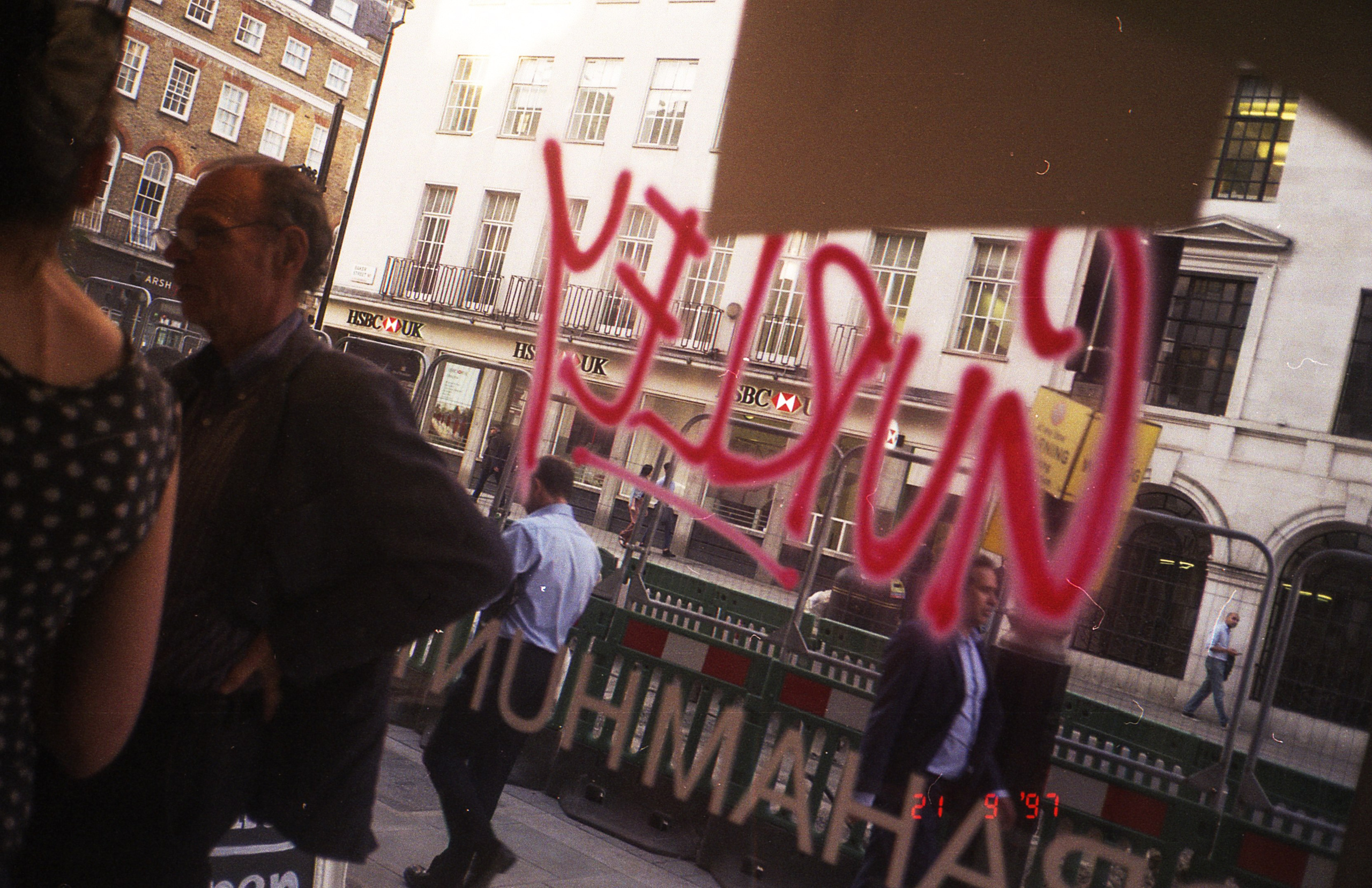 Analog London. Iraogo