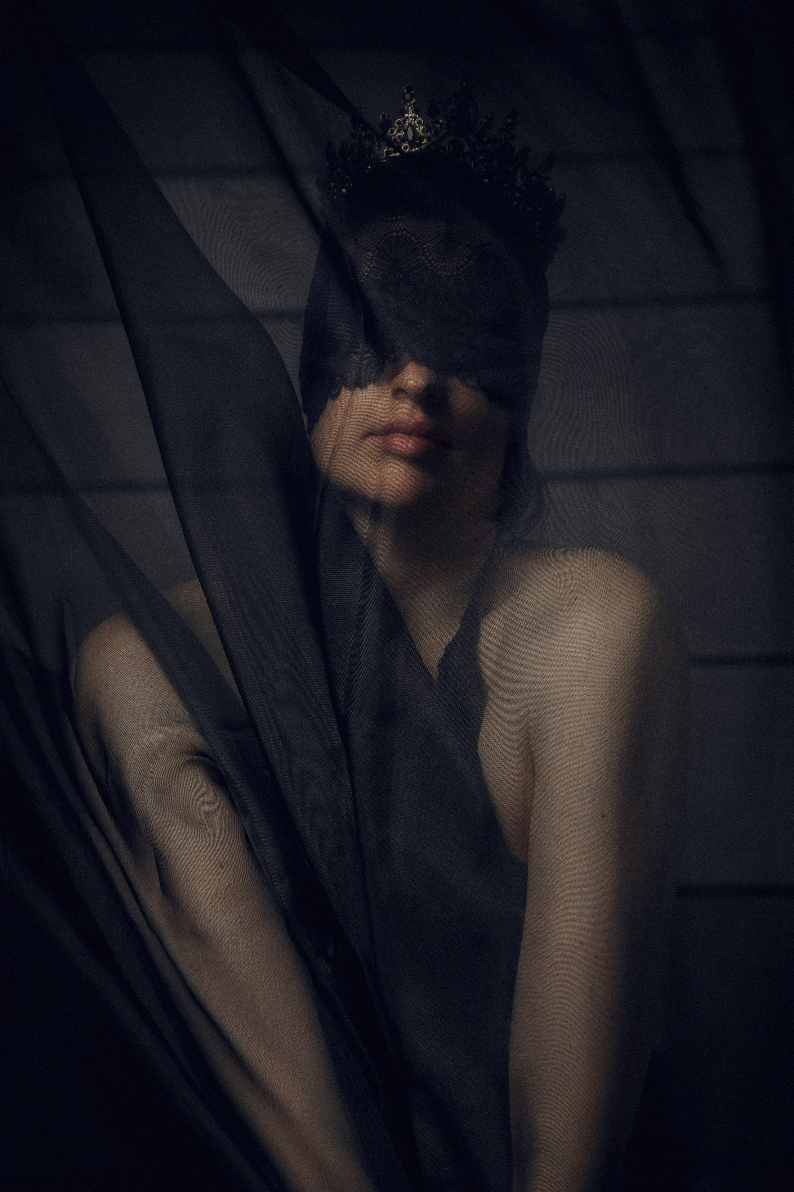 Фотосессия в студии с черной вуалью!