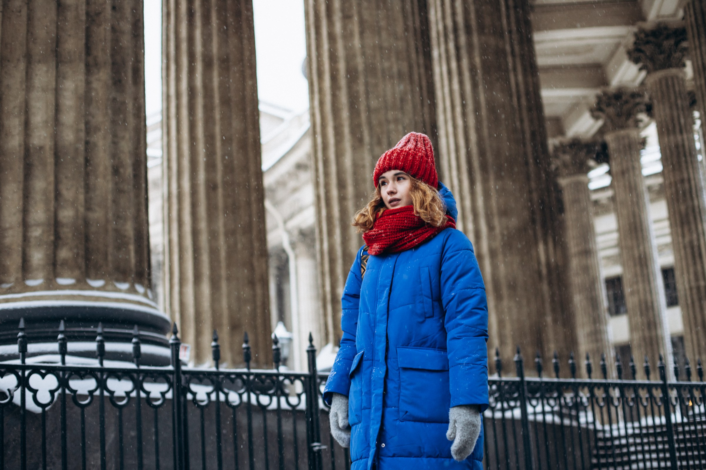 Полина в декабре. Фотопрогулка в Петербурге. Индивидуальный и семейный фотограф в Санкт-Петербурге