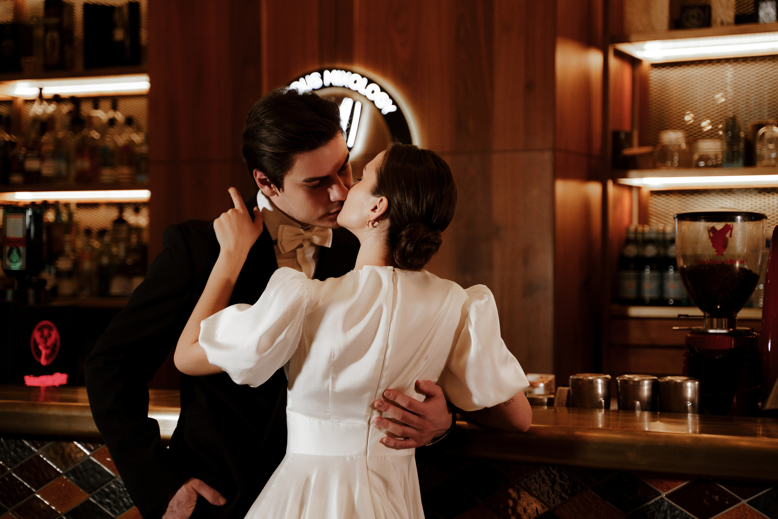 Свадебная фотосессия в отеле Radisson Blu Olympiyskiy Hotel Moscow 5*