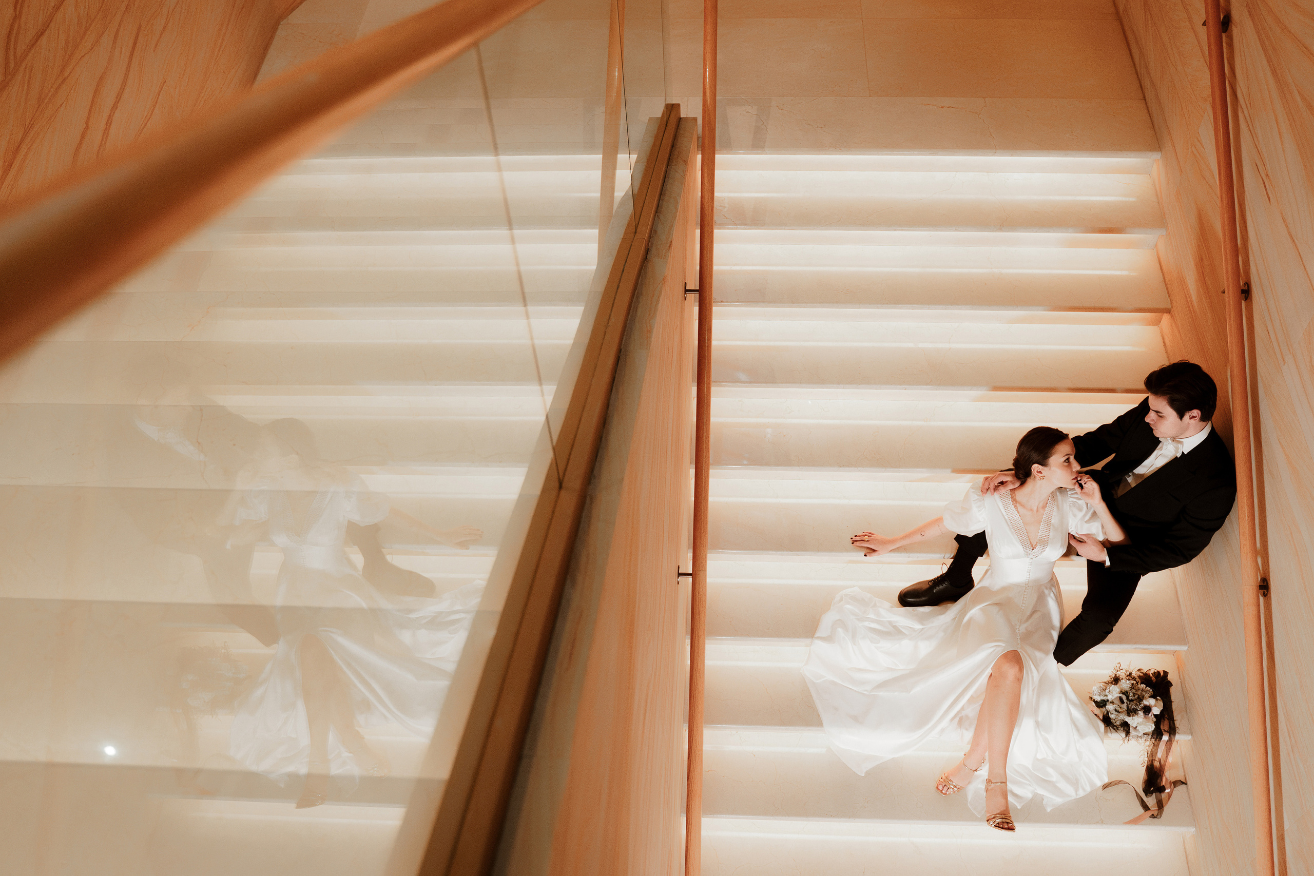 Свадебная фотосессия в отеле Radisson Blu Olympiyskiy Hotel Moscow 5*